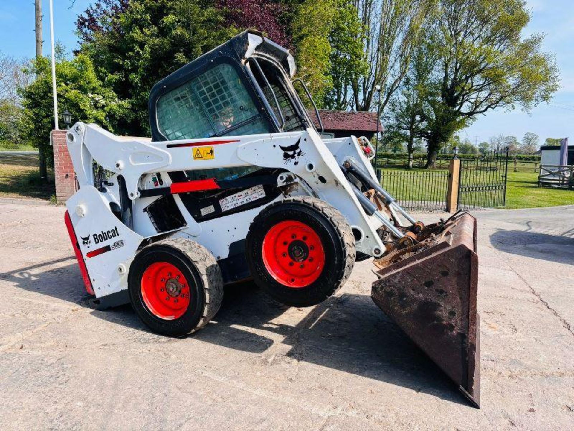 BOBCAT S530 HIGH LIFT SKIDSTEER *YEAR 2017,2819 HOURS* C/W BUCKET - Image 13 of 19