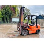 HELI HFD25 DIESEL FORKLIFT C/W PALLET TINES & SIDE SHIFT