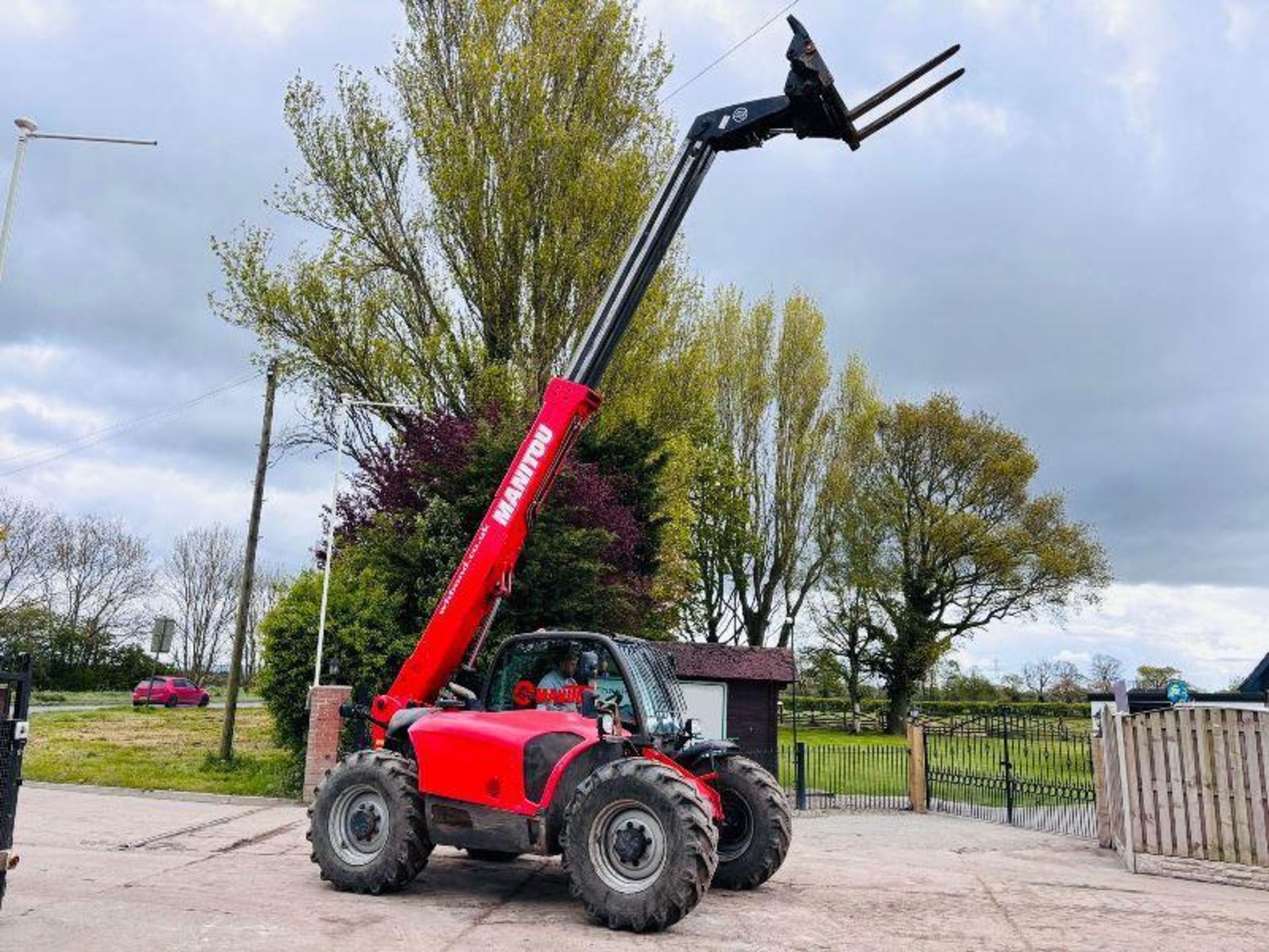 MANITOU MT732 4WD TELEHANDLER *YEAR 2014* C/W PALLET TINES - Image 19 of 19