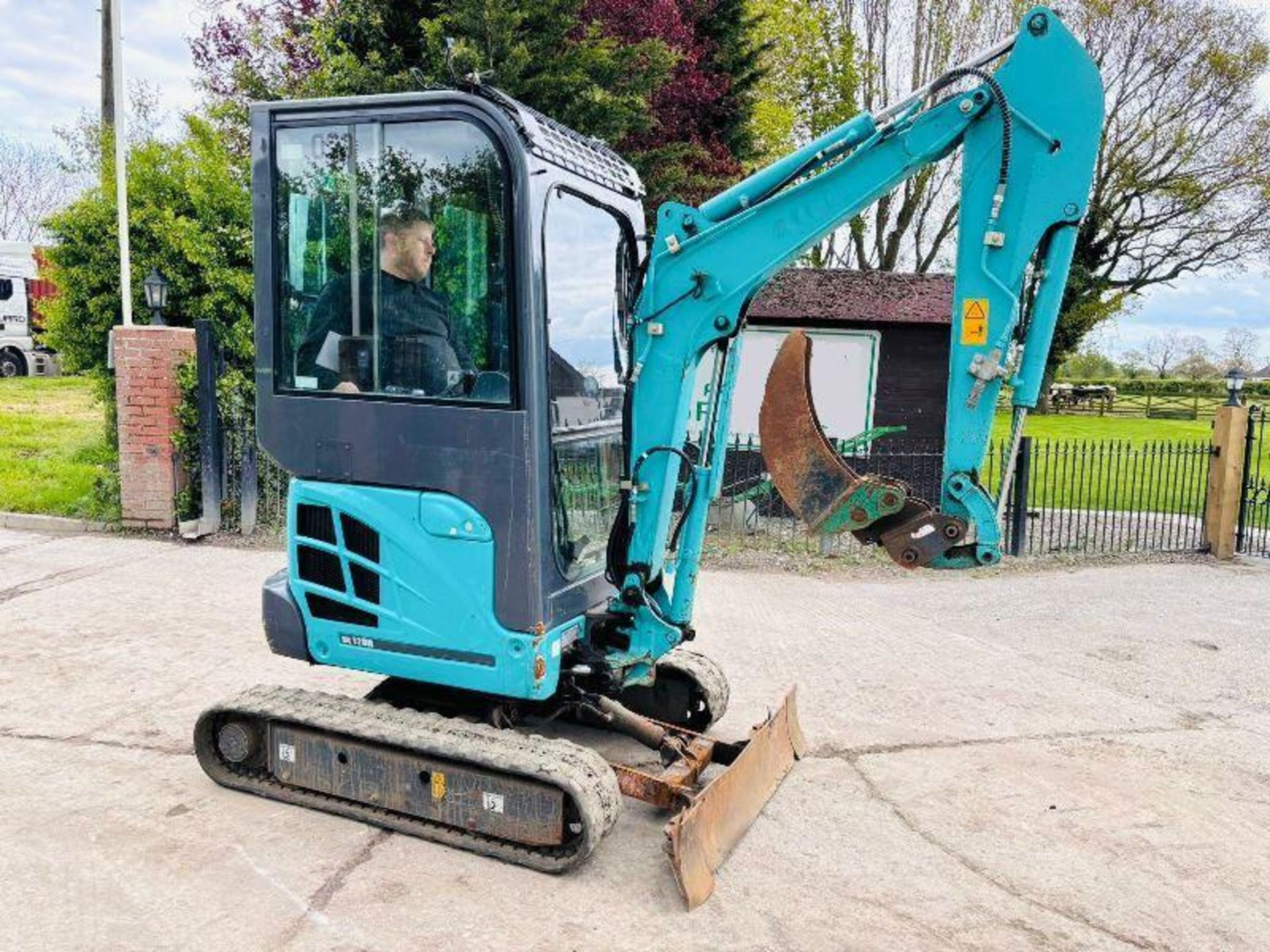 KOBELCO TRACKED EXCAVATOR *2021, 1694 HOURS* C/W QUICK HITCH - Image 18 of 18