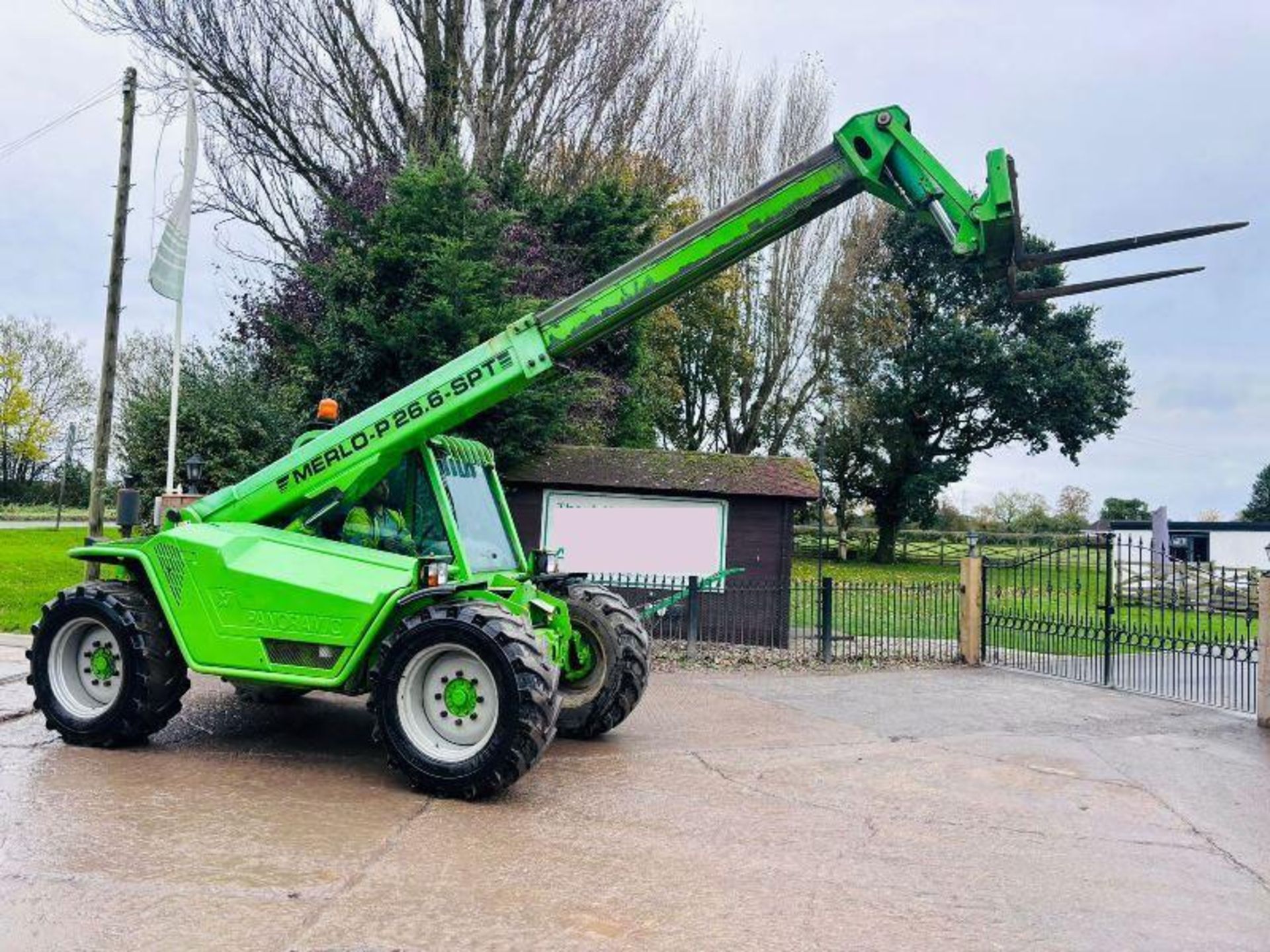 MERLO P26.6 4WD TURBO TELEHANDLER C/W PALLET TINES - Image 7 of 16