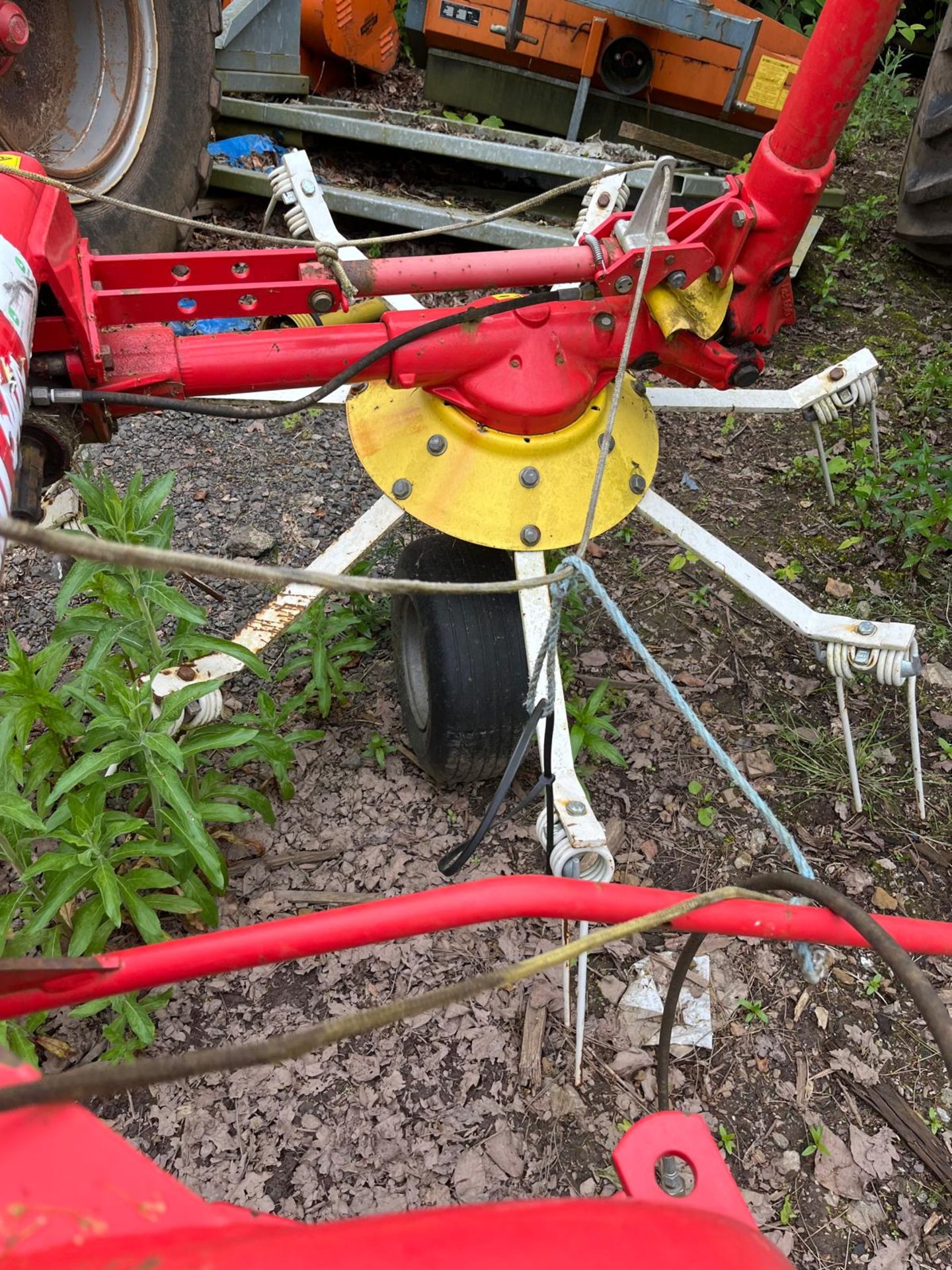 2009 POTTINGER HIT 540 TEDDER - Image 4 of 8