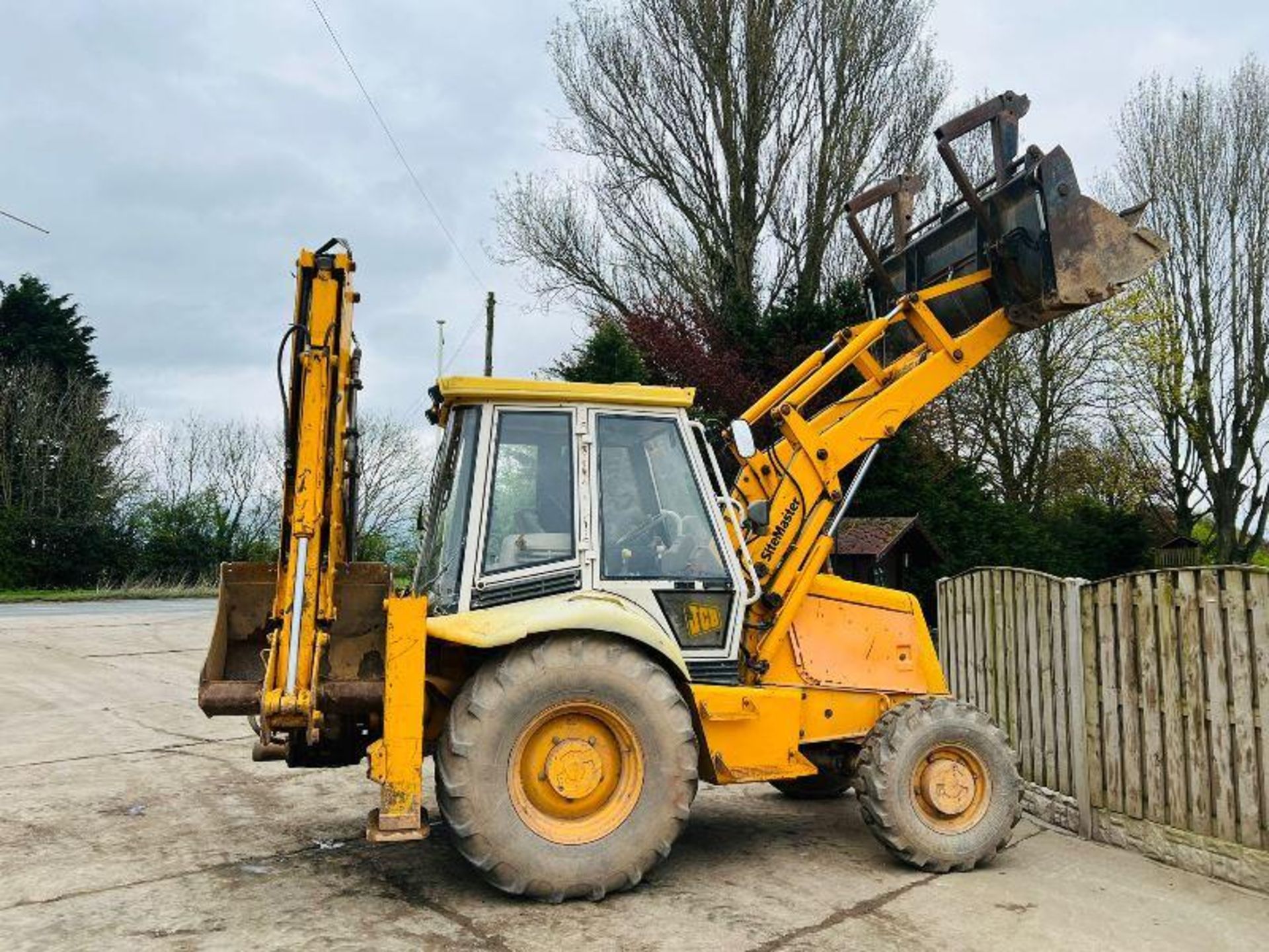 JCB 3CX 4WD PROJECT 8 BACKHOE DIGGER C/W EXTENDING DIG - Image 15 of 19