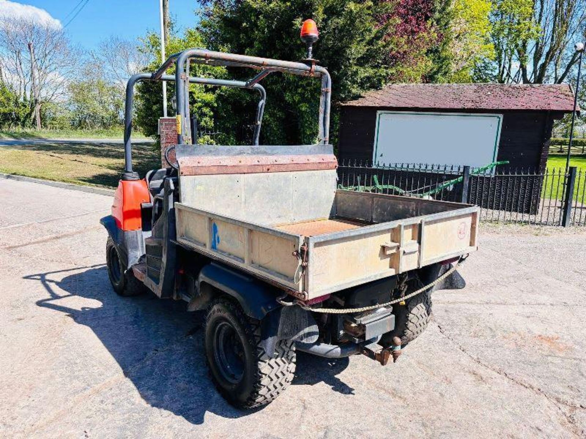 KUBOTA RTV900-EU 4WD DIESEL UTV *YEAR 2014* C/W POWER STEERING - Image 13 of 14