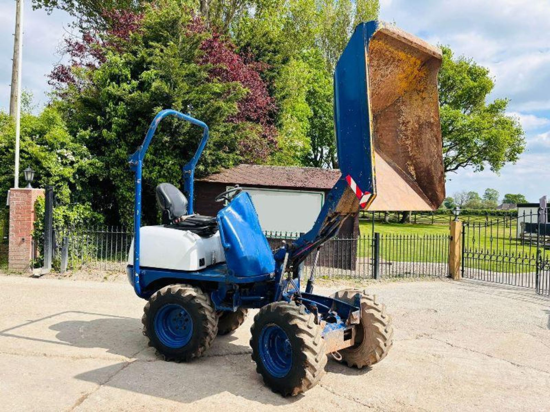 WACKER NEUSON 1001 HIGH TIP 4WD DUMPER *YEAR 2014, ONLY 1480 HOURS* - Image 15 of 16