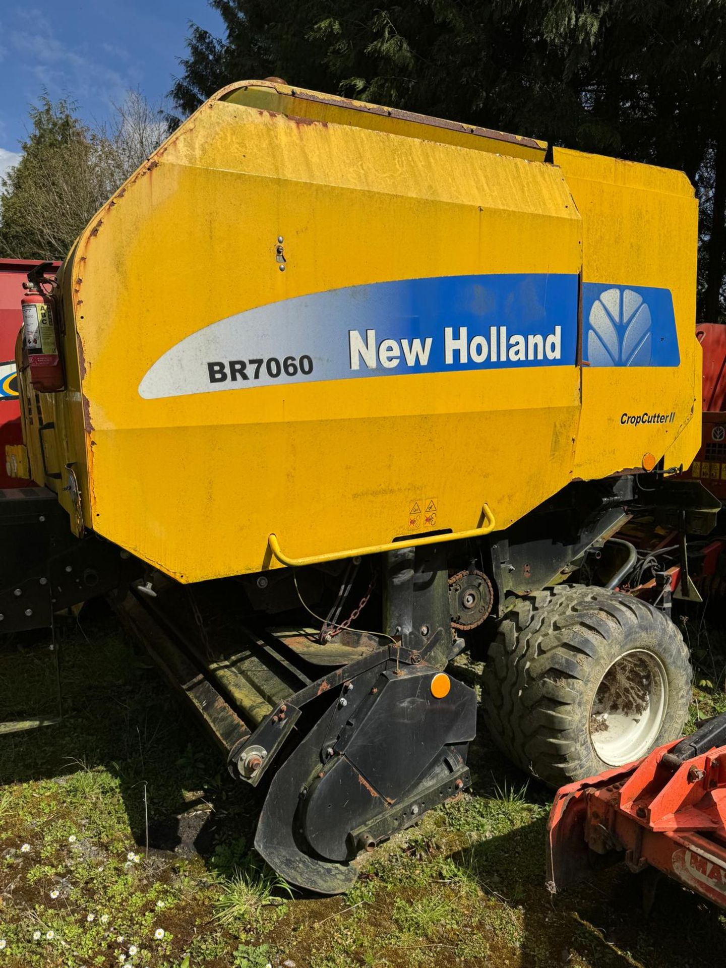 2012 NEW HOLLAND BR7060 ROUND BALER - Image 9 of 9