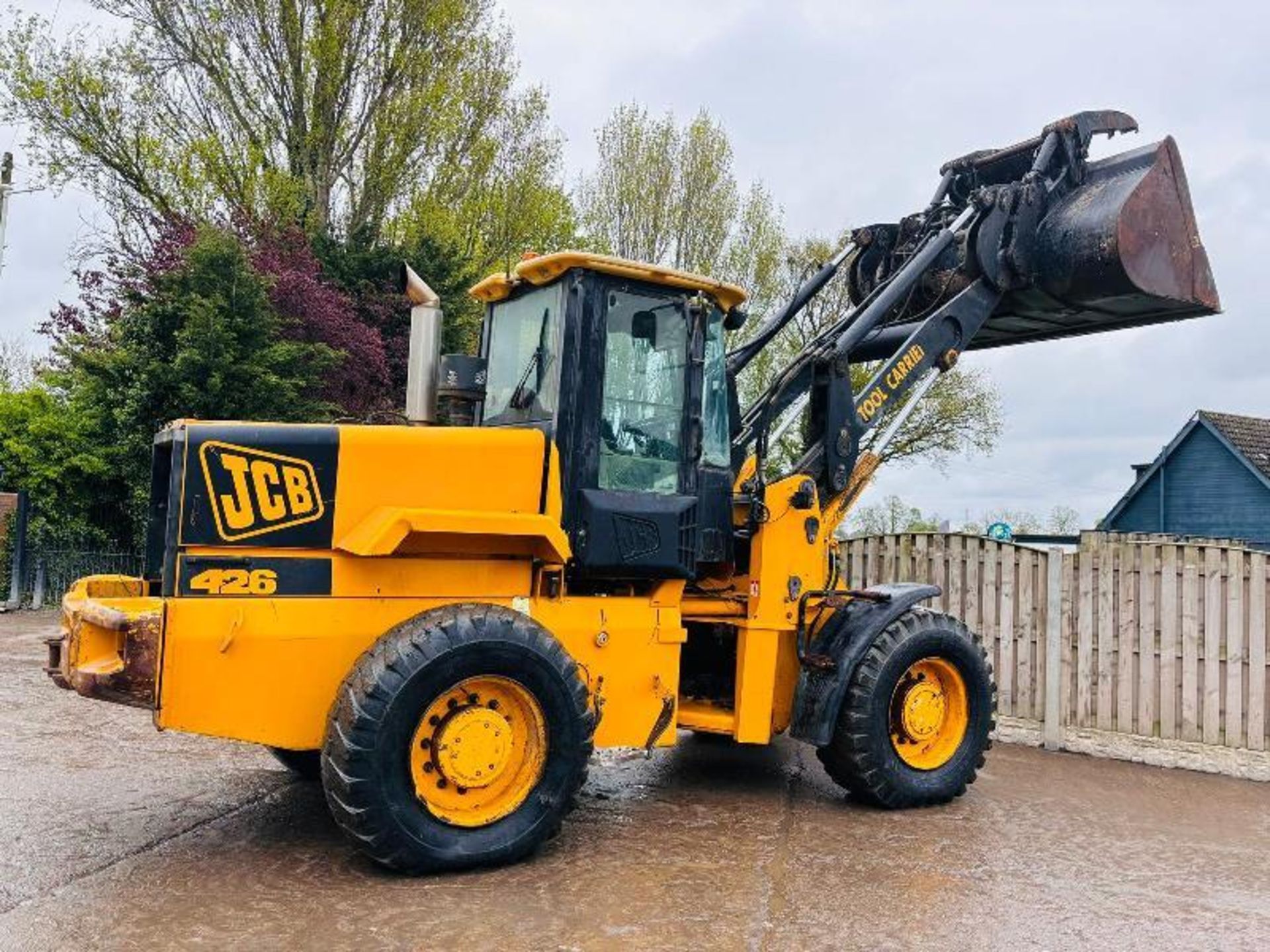 JCB 426 4WD LOADING SHOVEL C/W GRAB BUCKET - Image 13 of 19