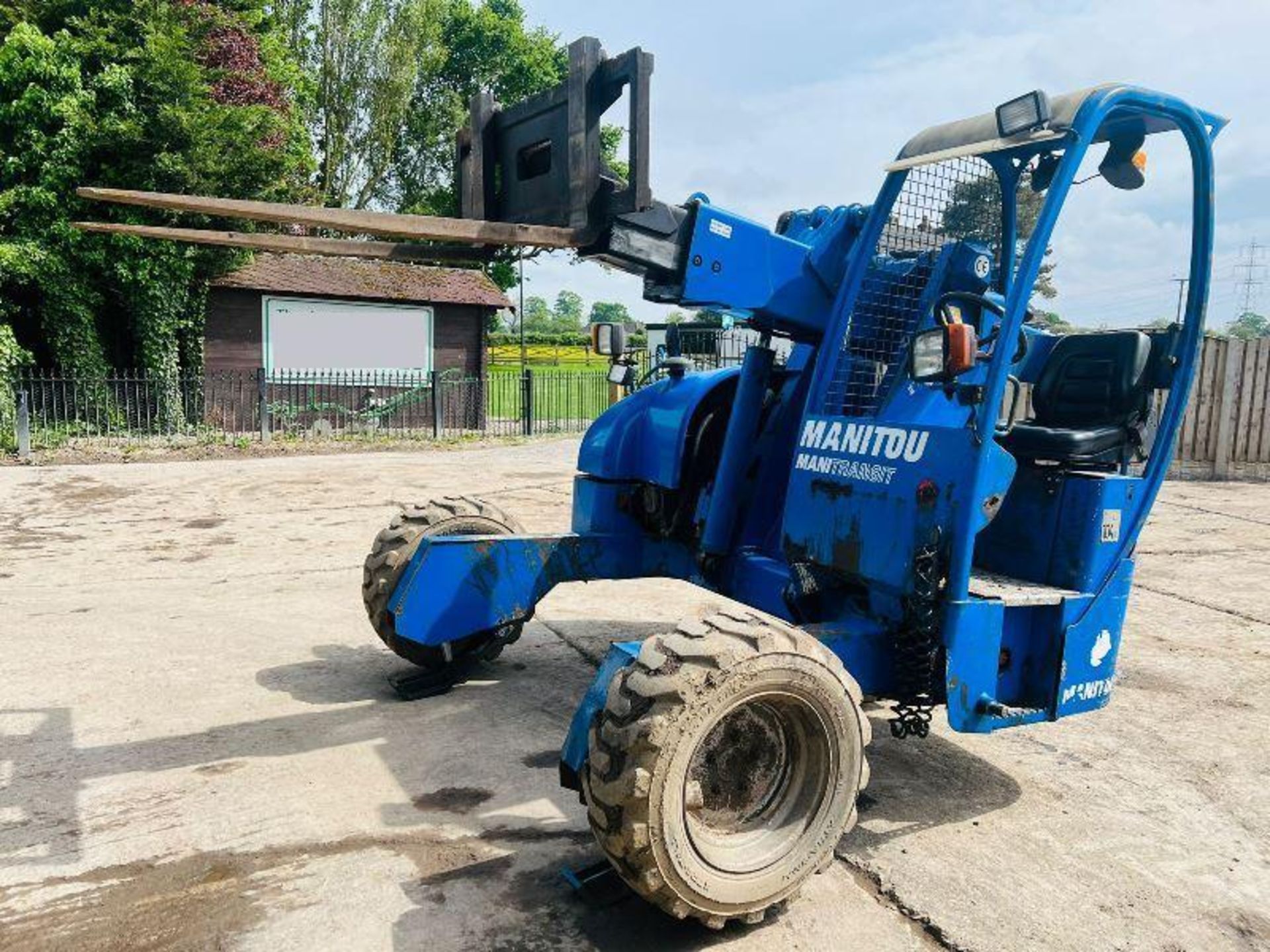 MANITOU MANI TRANSPORT TRUCK MOUNTED FORKLIFT