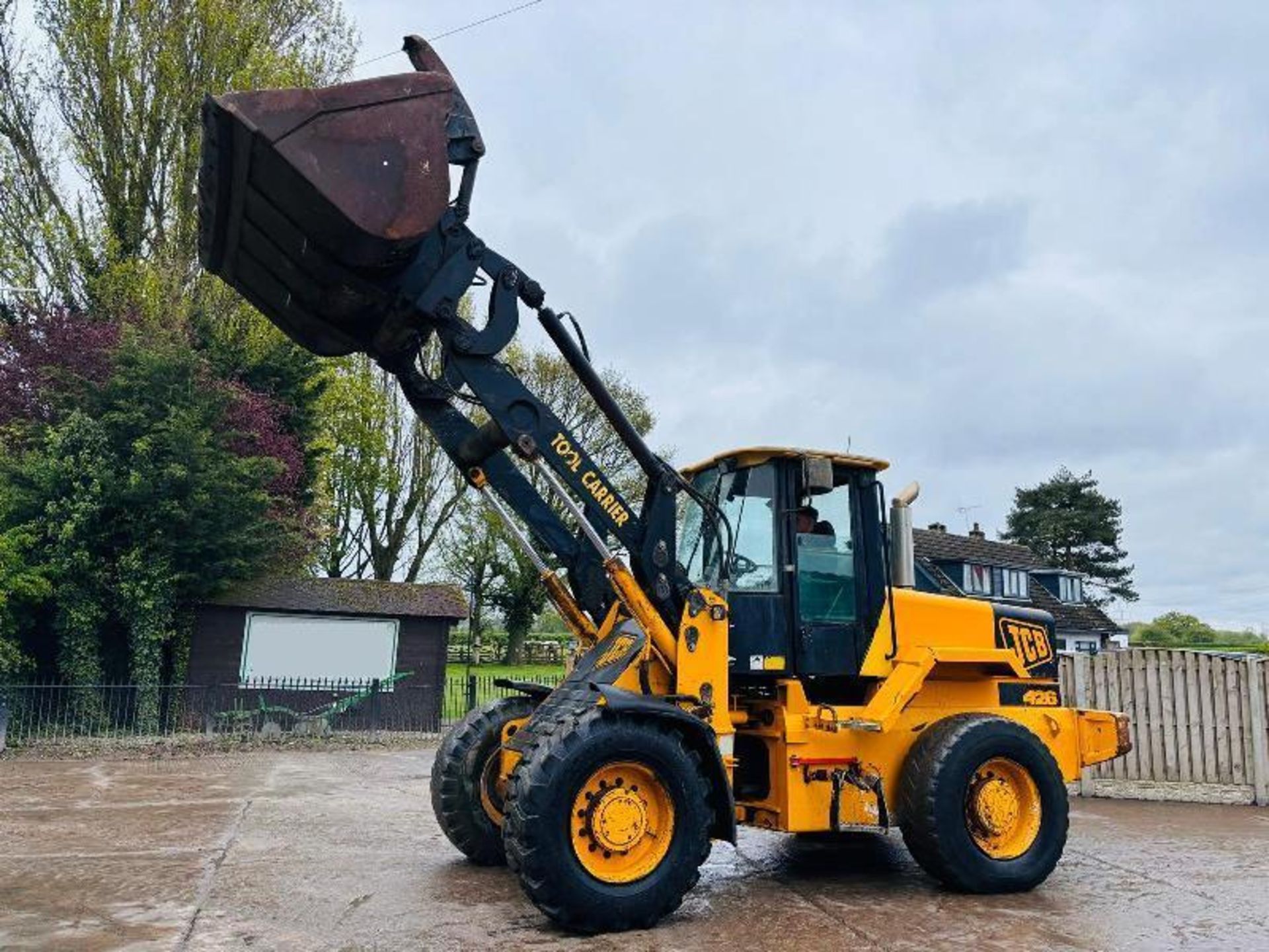 JCB 426 4WD LOADING SHOVEL C/W GRAB BUCKET - Image 4 of 19