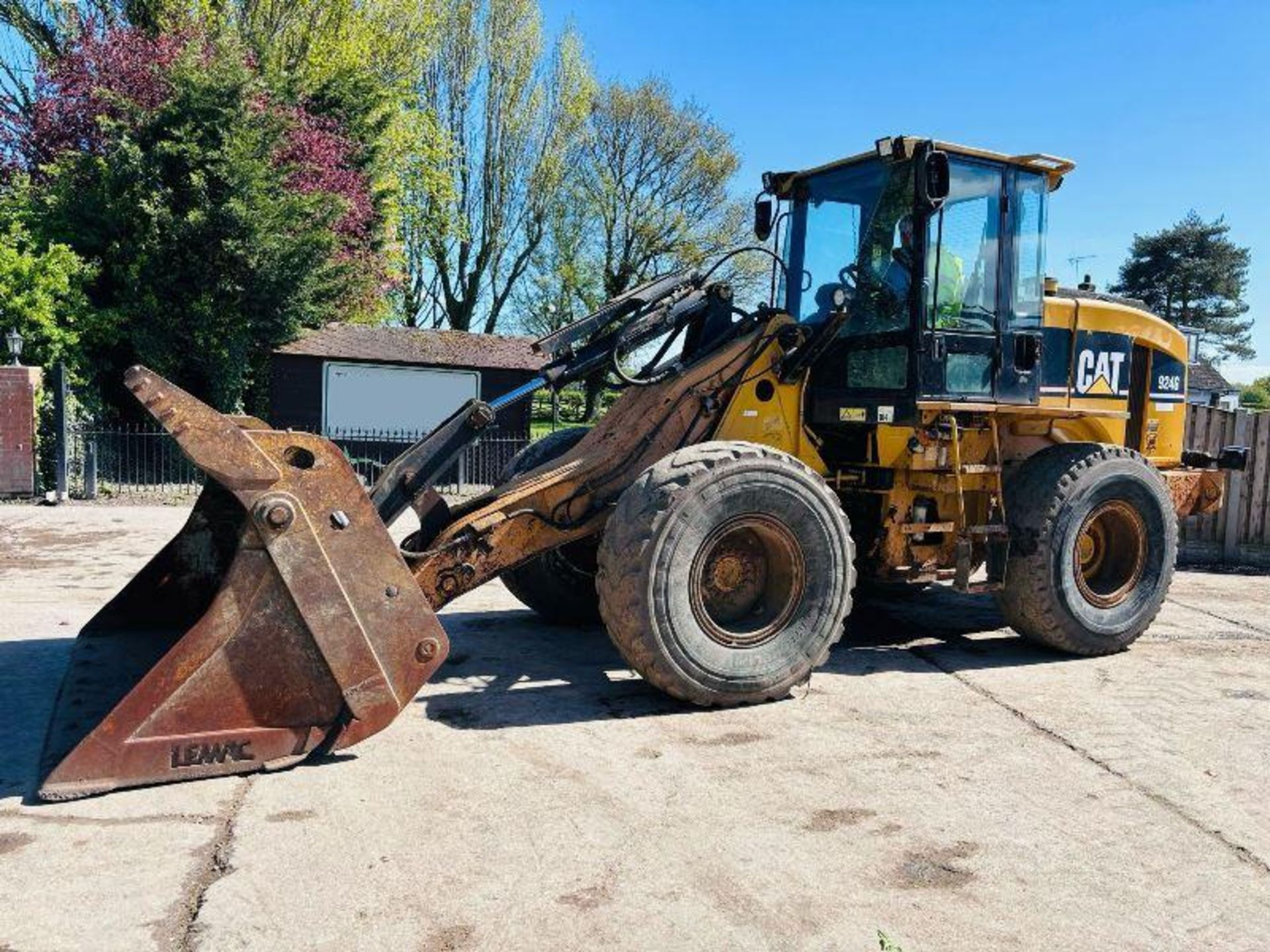 CATERPILLAR 924G 4WD LOADING SHOVEL C/W FOUR IN ONE BUCKET - Image 16 of 18