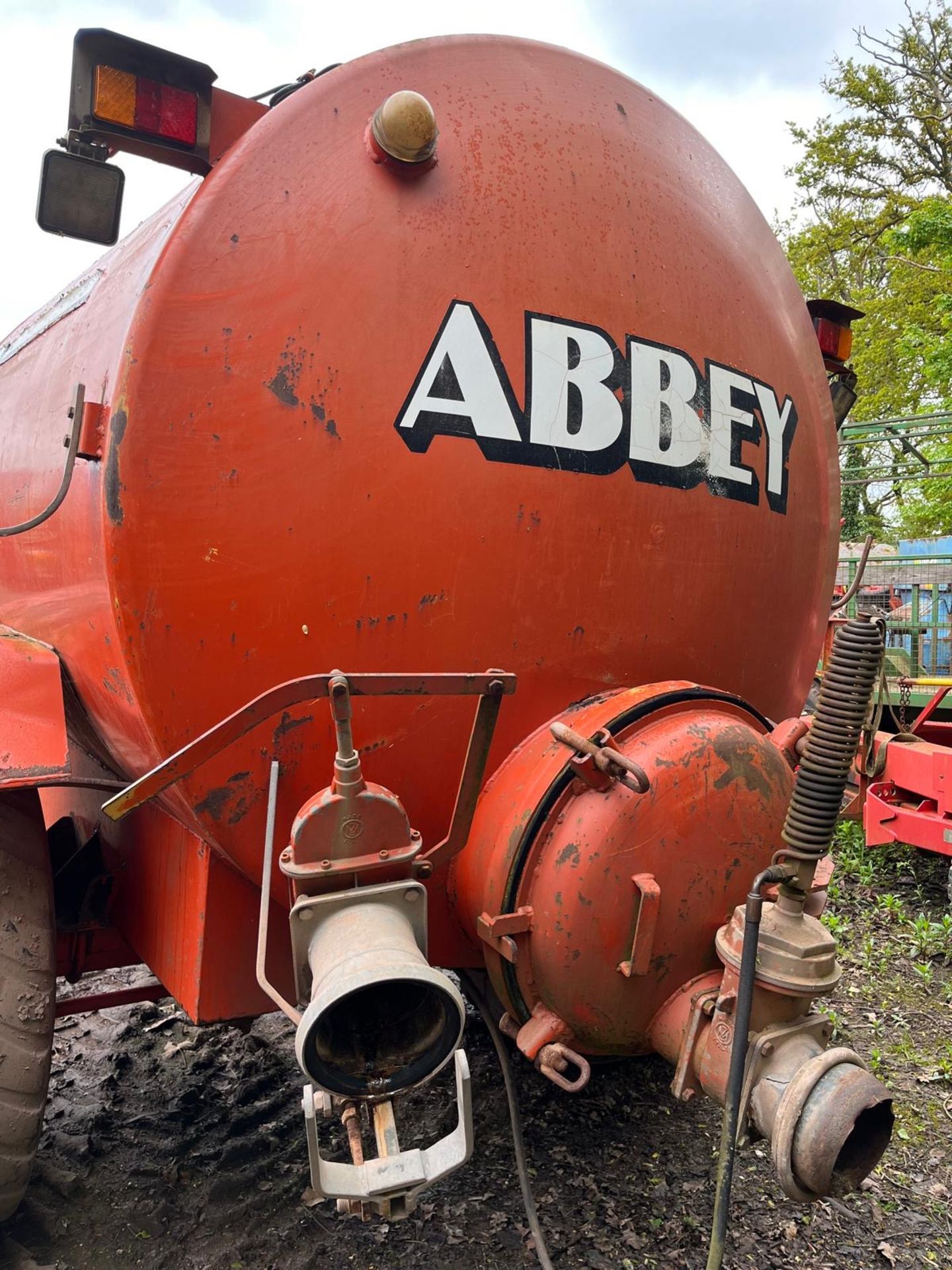 ABBEY 2000 GALLONS SLURRY TANKER - Image 2 of 8