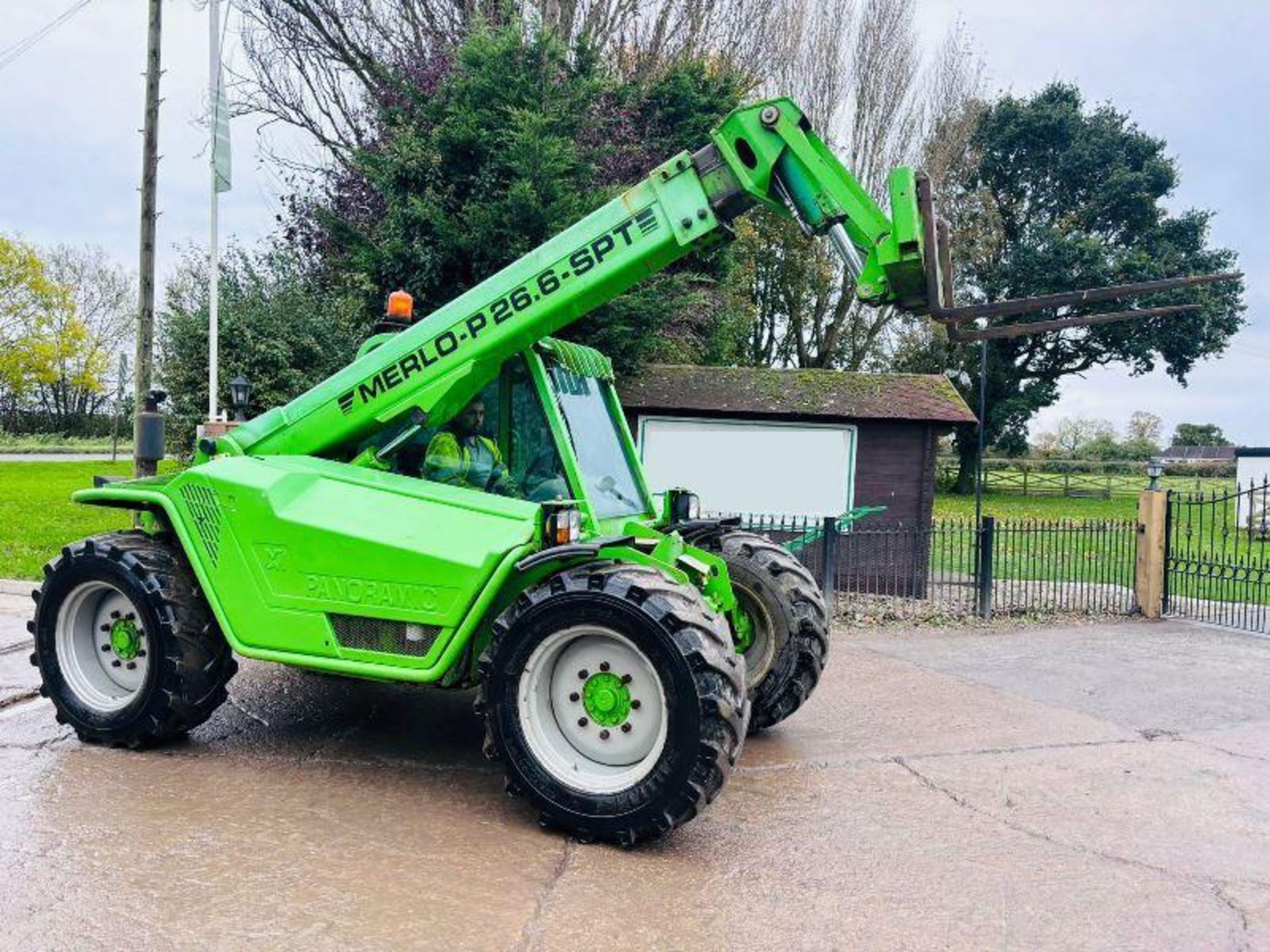 MERLO P26.6 4WD TURBO TELEHANDLER C/W PALLET TINES - Image 14 of 16