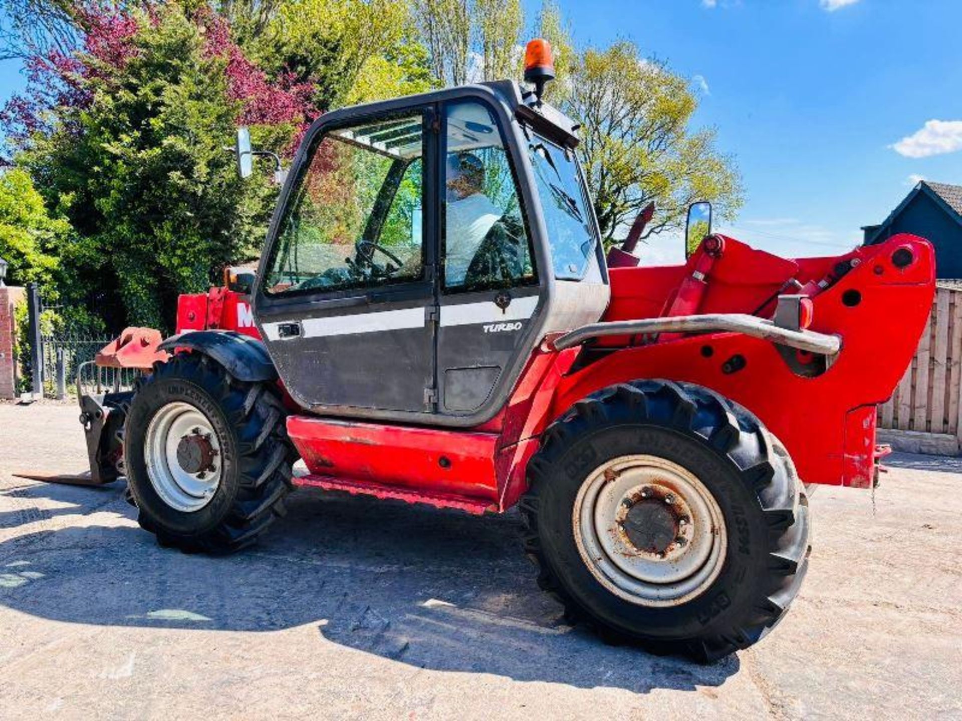 MANITOU MT1235 4WD TELEHANDLER * 12 METER * C/W PALLET TINES. - Image 6 of 19