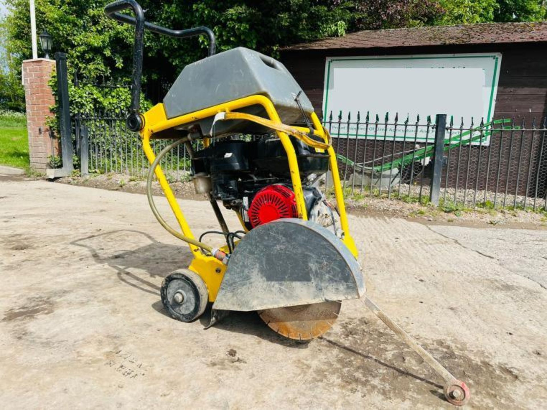 WACKER NEUSON BFS 1345 ROAD SAW * YEAR 2016 * - Image 7 of 8