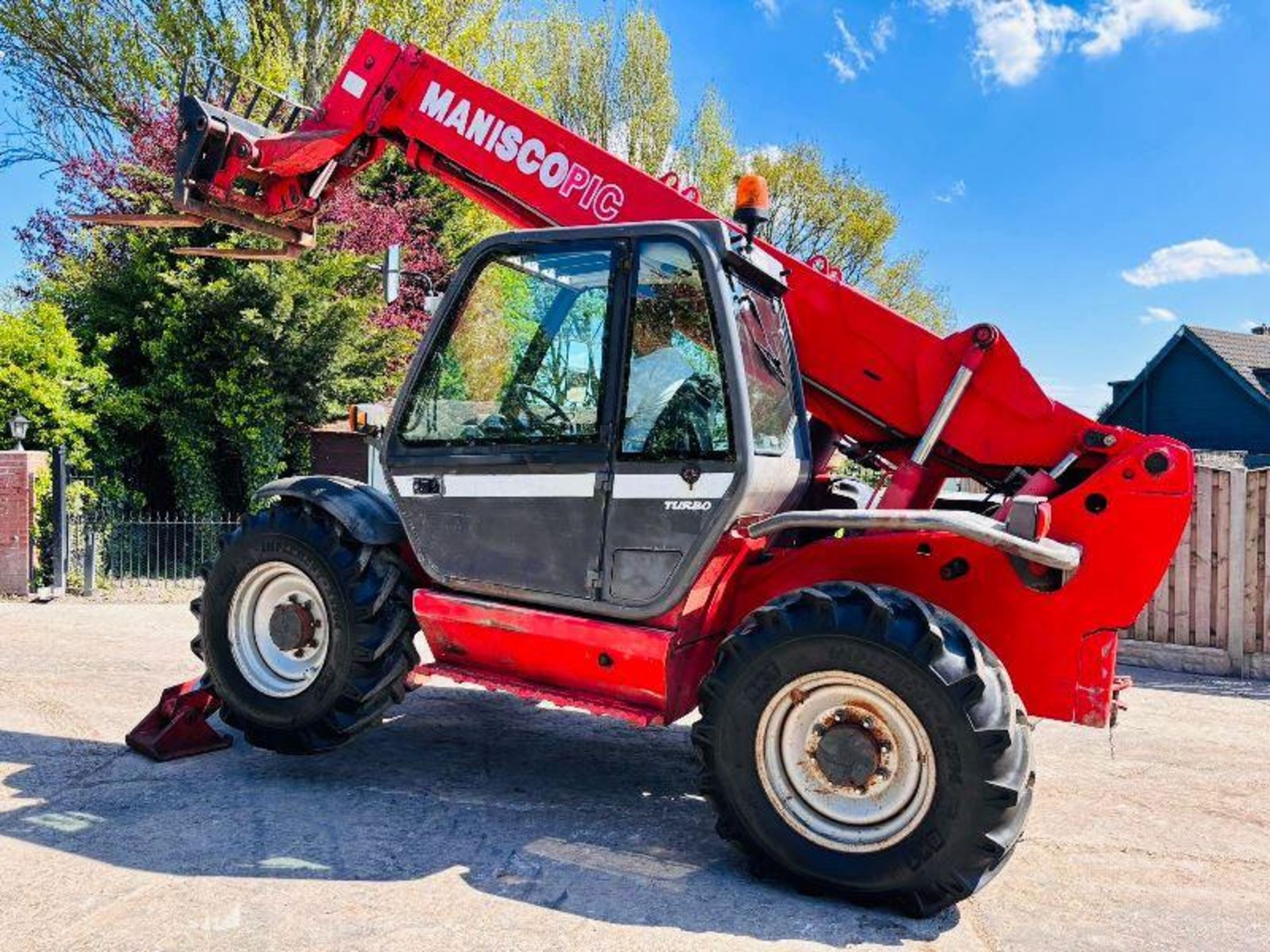 MANITOU MT1235 4WD TELEHANDLER * 12 METER * C/W PALLET TINES. - Image 12 of 19