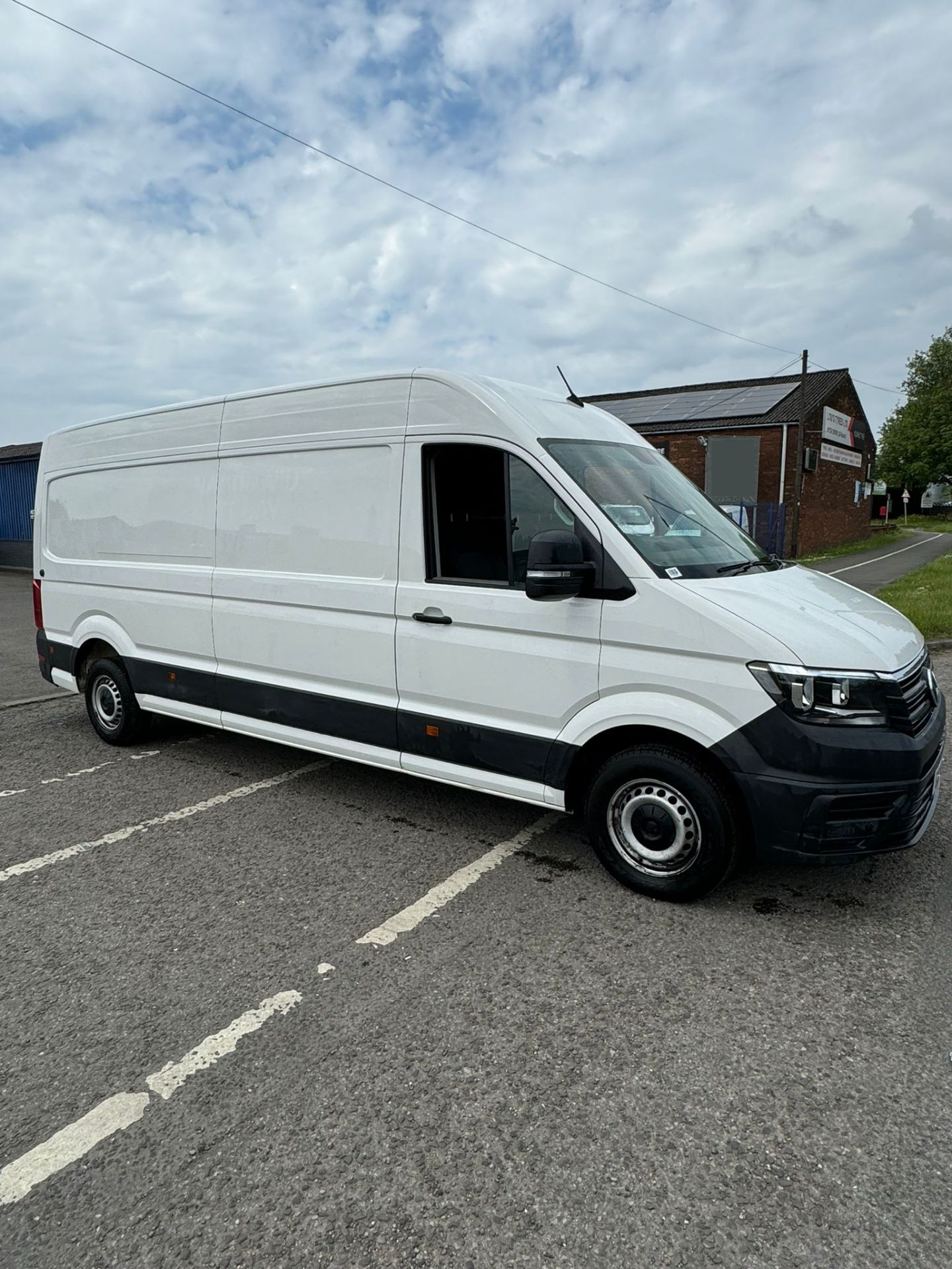 2021 70 VOLKSWAGEN CRAFTER TRENDLINE PANEL VAN - 52K MILES - LWB - AIR CON - CRUISE CONTROL - Image 2 of 10