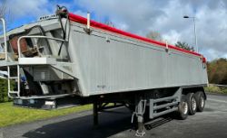 2005 STAS TRI AXLE TIPPING TRAILER - LIFT AXLE - EASY SHEET ROLL OVER COVER - AUTO TAIL DOOR