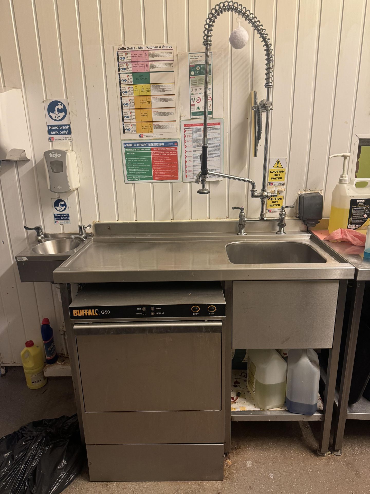 STAINLESS STEEL SINK UNIT AND SPRAY TAP - 1150MM W X 650MM D 