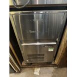 BLIZZARD UNDER COUNTER ICE MACHINE - GOOD WORKING ORDER 450MM X 600MM