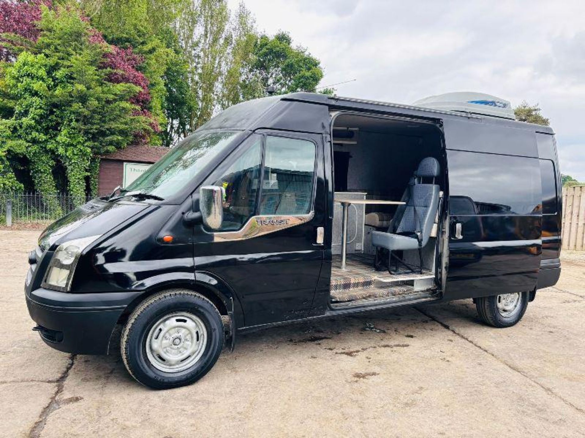 FORD TRANSIT CAMPER VAN *MOT'D TILL NOVEMBER 2024*