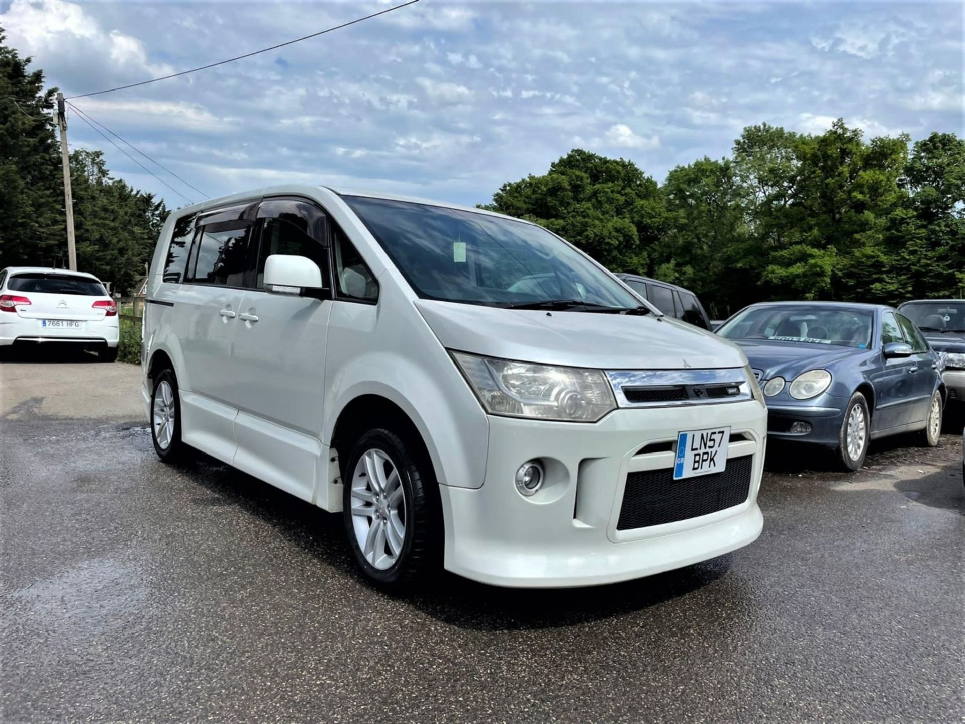 2007 (57) MITSUBISHI DELICA D5 MPV - AUTOMATIC - 72K MILES