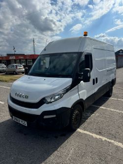 2018 68 IVECO DAILY COMPRESSOR PANEL VAN - 59K MILES - EURO 6