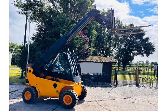 JCB TLT30D 4WD TELETRUCK C/W PALLET TINES. - Image 6 of 19