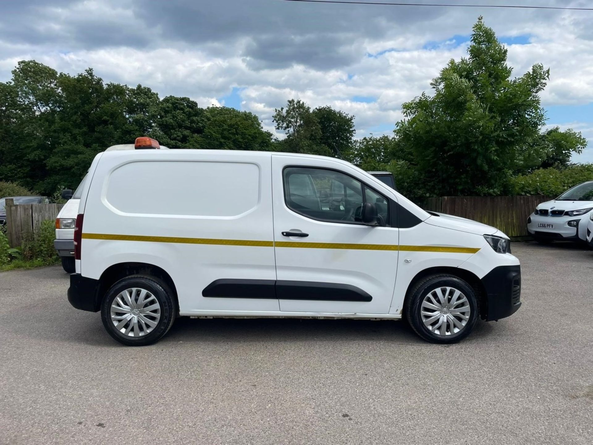 2020 (20) PEUGEOT PARTNER 1000 1.5 BLUEHDI 100 PROFESSIONAL VAN - ONLY 21K MILES - Image 6 of 15