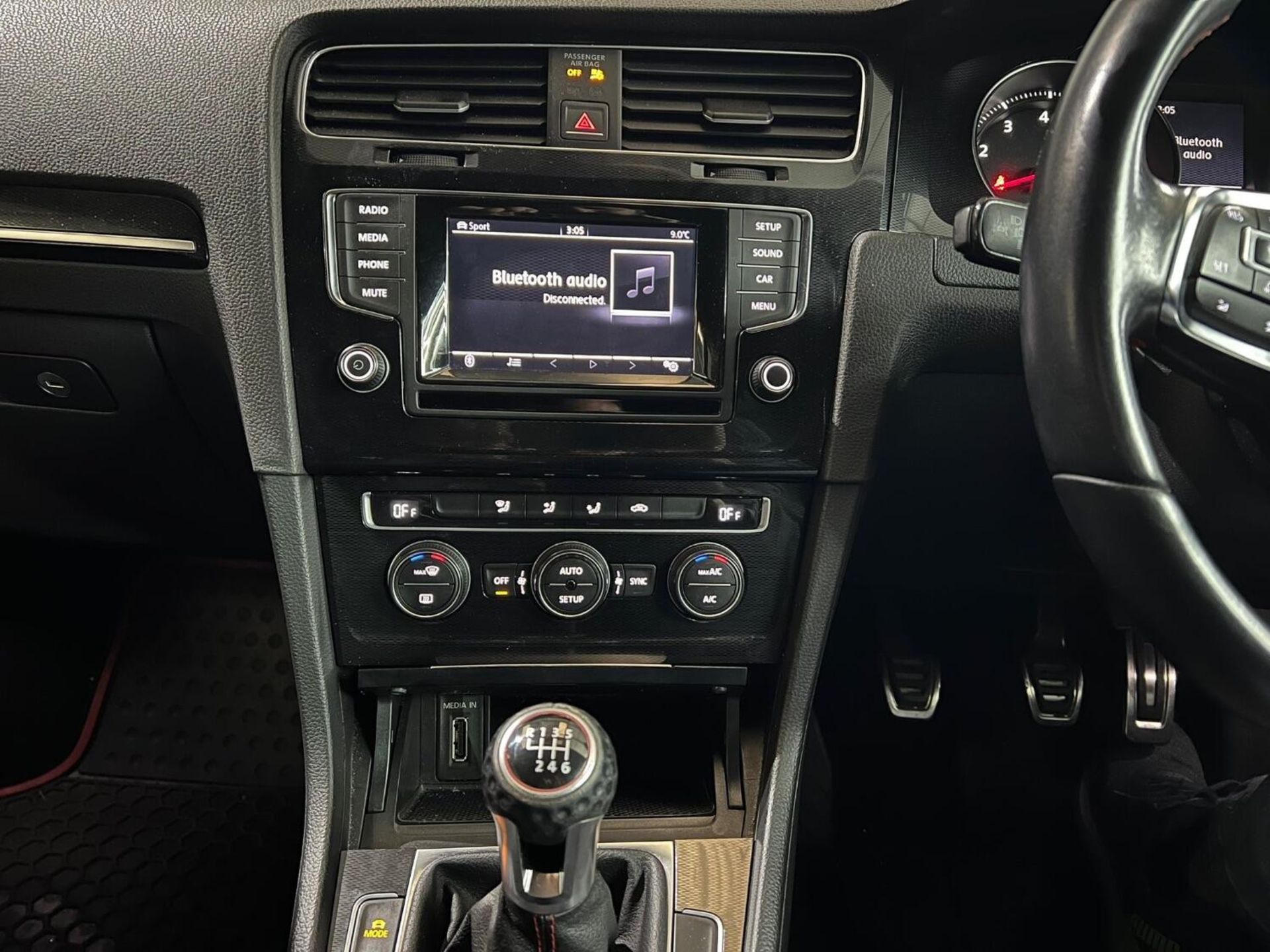 VOLKSWAGEN GOLF HATCHBACK 2.0 TSI BLUEMOTION TECH GTI (2013) - 89K MILES - Image 19 of 20