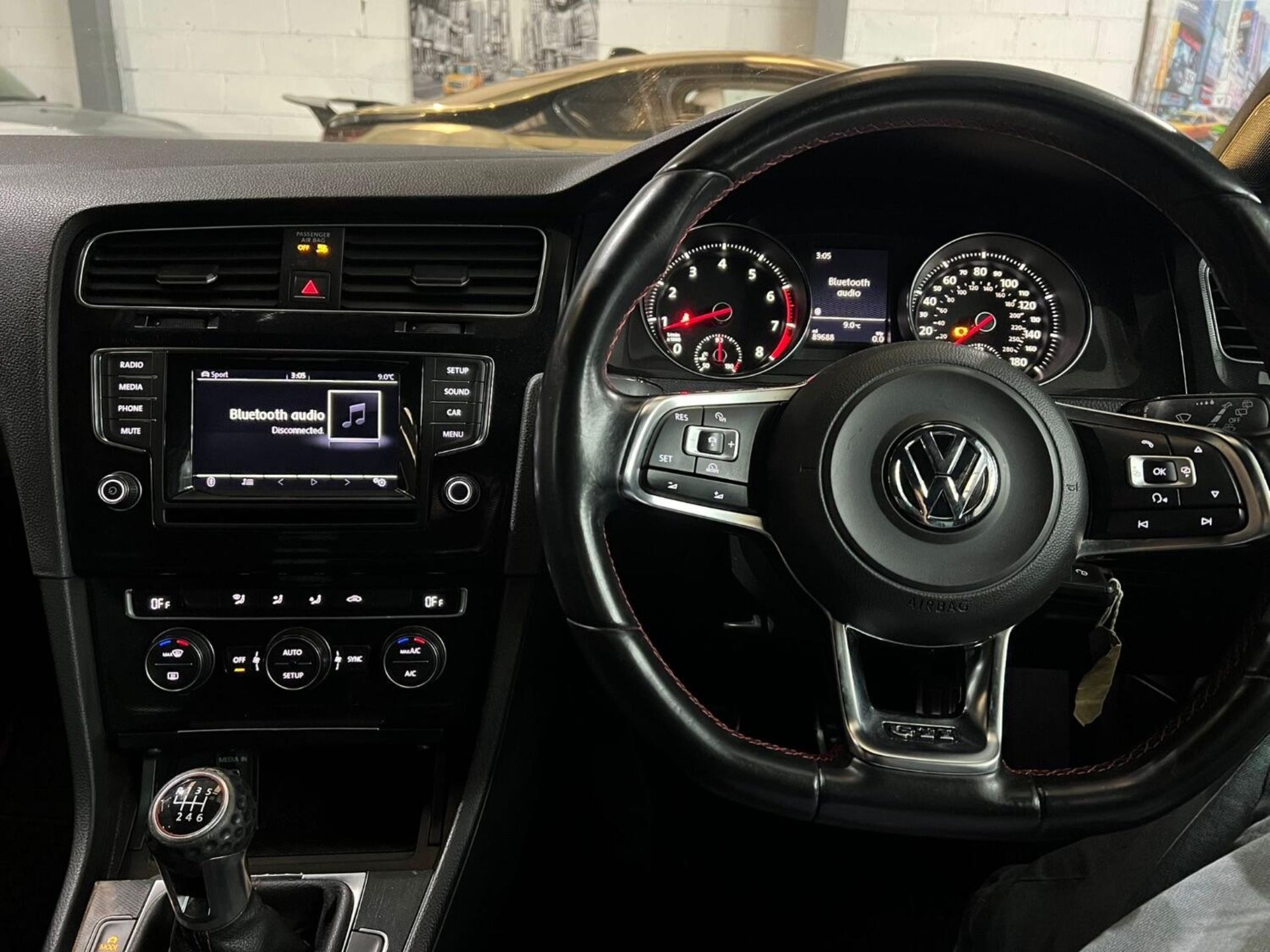 VOLKSWAGEN GOLF HATCHBACK 2.0 TSI BLUEMOTION TECH GTI (2013) - 89K MILES - Image 18 of 20