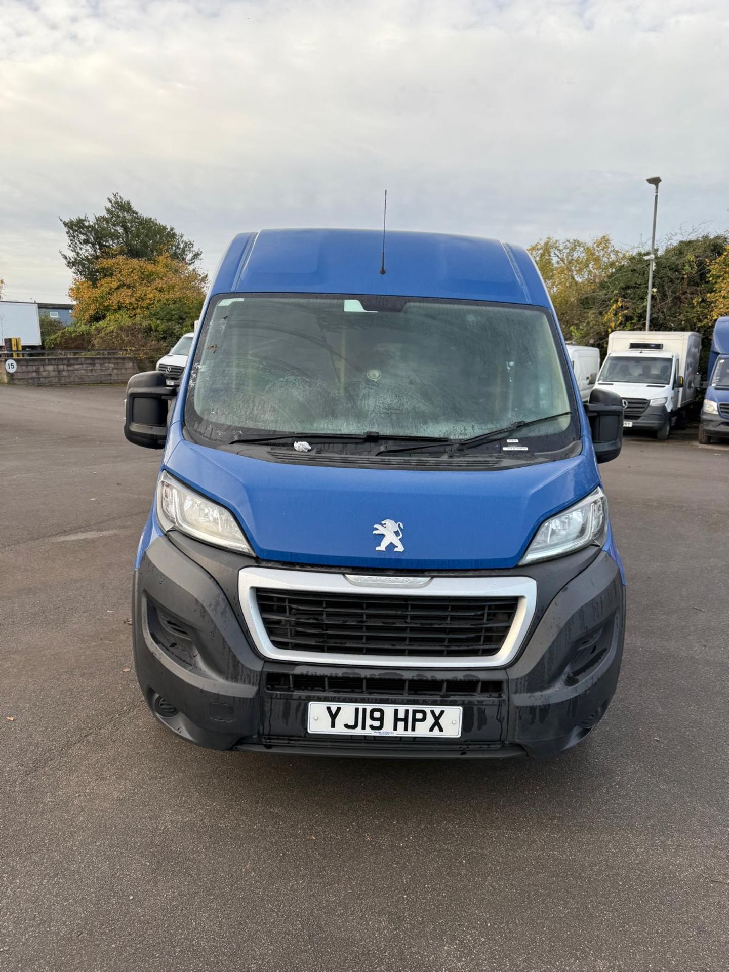 2019 19 PEUGEOT BOXER MINIBUS - 72K MILES - EURO 6 - WHEEL CHAIR RAMP - 6 SEATS - Image 5 of 8