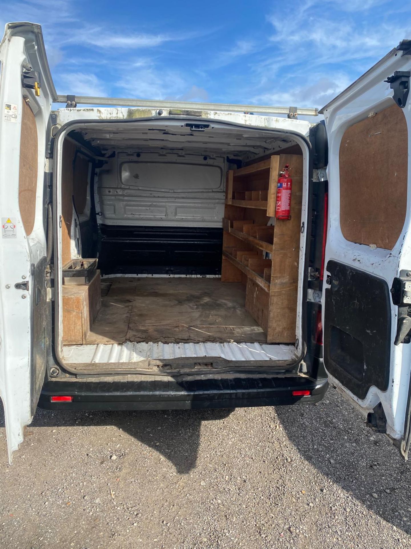 2015 65 VAUXHALL VIVARO PANEL VAN - 150K MILES - Image 11 of 13