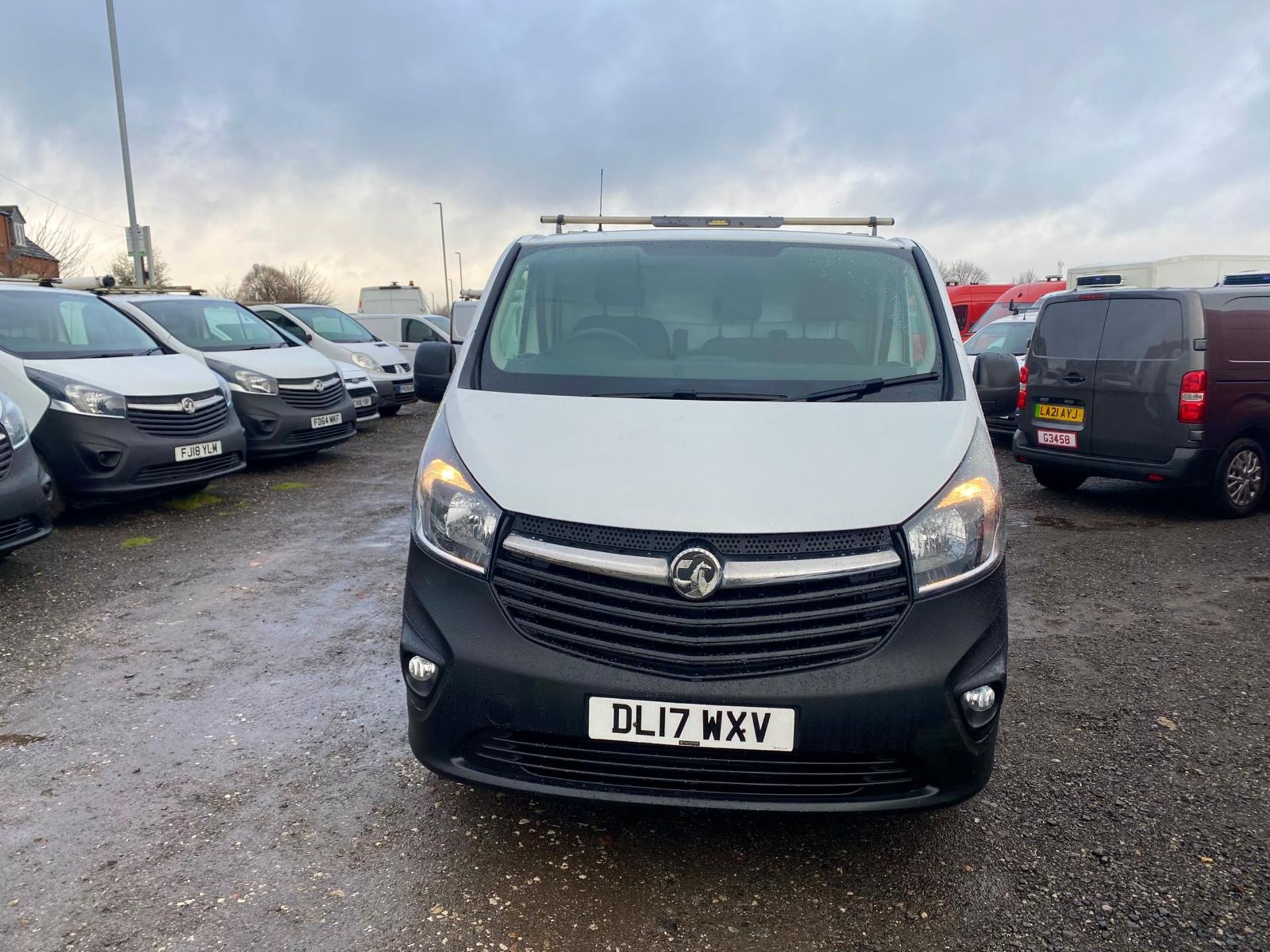 2017 17 VAUXHALL VIVARO 2900 CDTI PANEL VAN - 110K MILES - EURO 6 - SAT NAV - PARKING SENSORS - Image 2 of 13