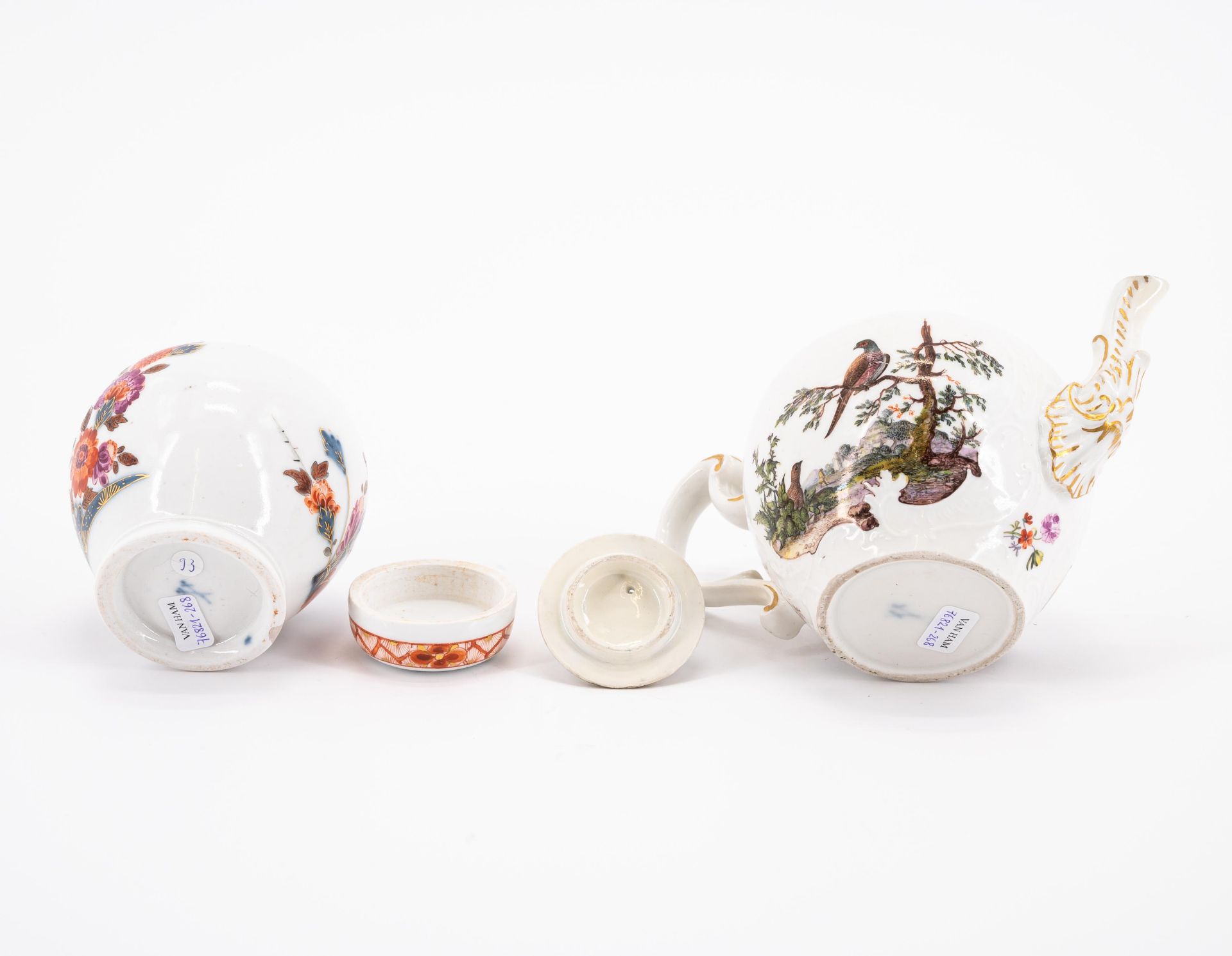 Meissen: Teekännchen, Teedose und Dose mit verschiedenen Dekoren - Image 5 of 9