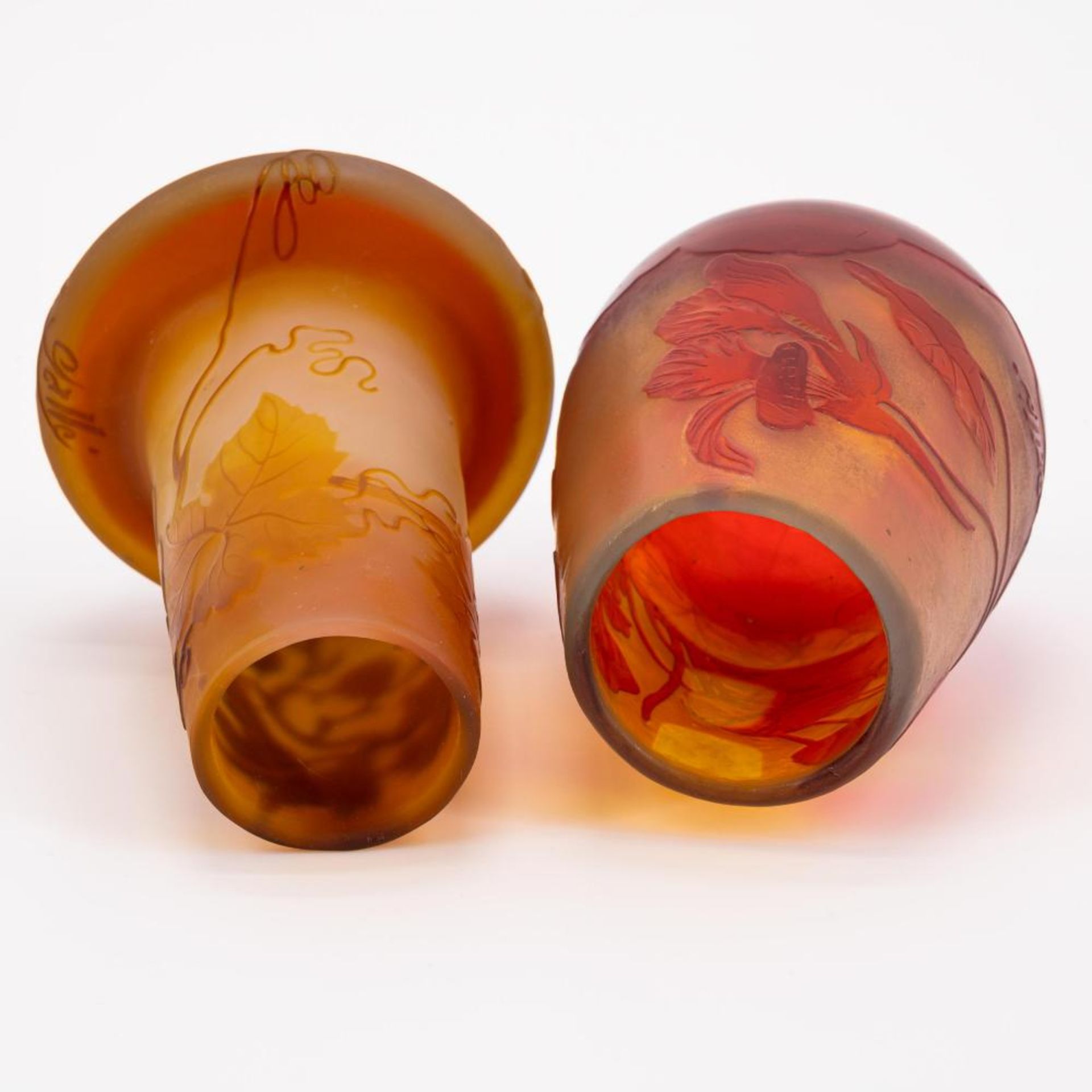 Kleine gebauchte Vase, kleine Enghalsvase mit Weindekor und Kapuzinerkressendekor - Image 5 of 7