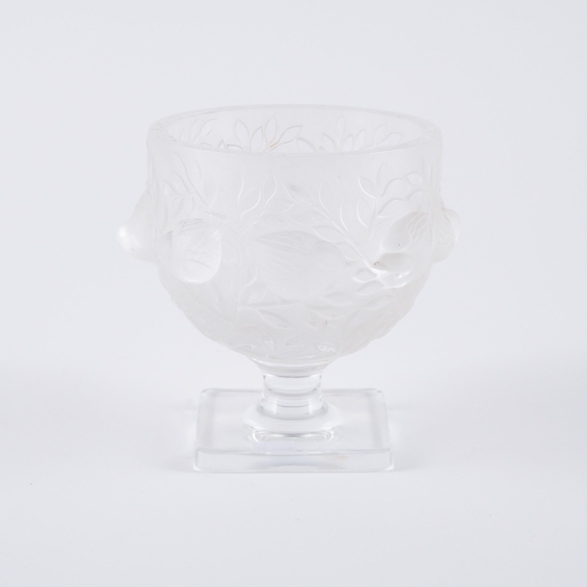 René Lalique: Zwei kleine Vasen, eine Schale, Vase und Teller tlw. mit Vogeldekor - Bild 11 aus 13