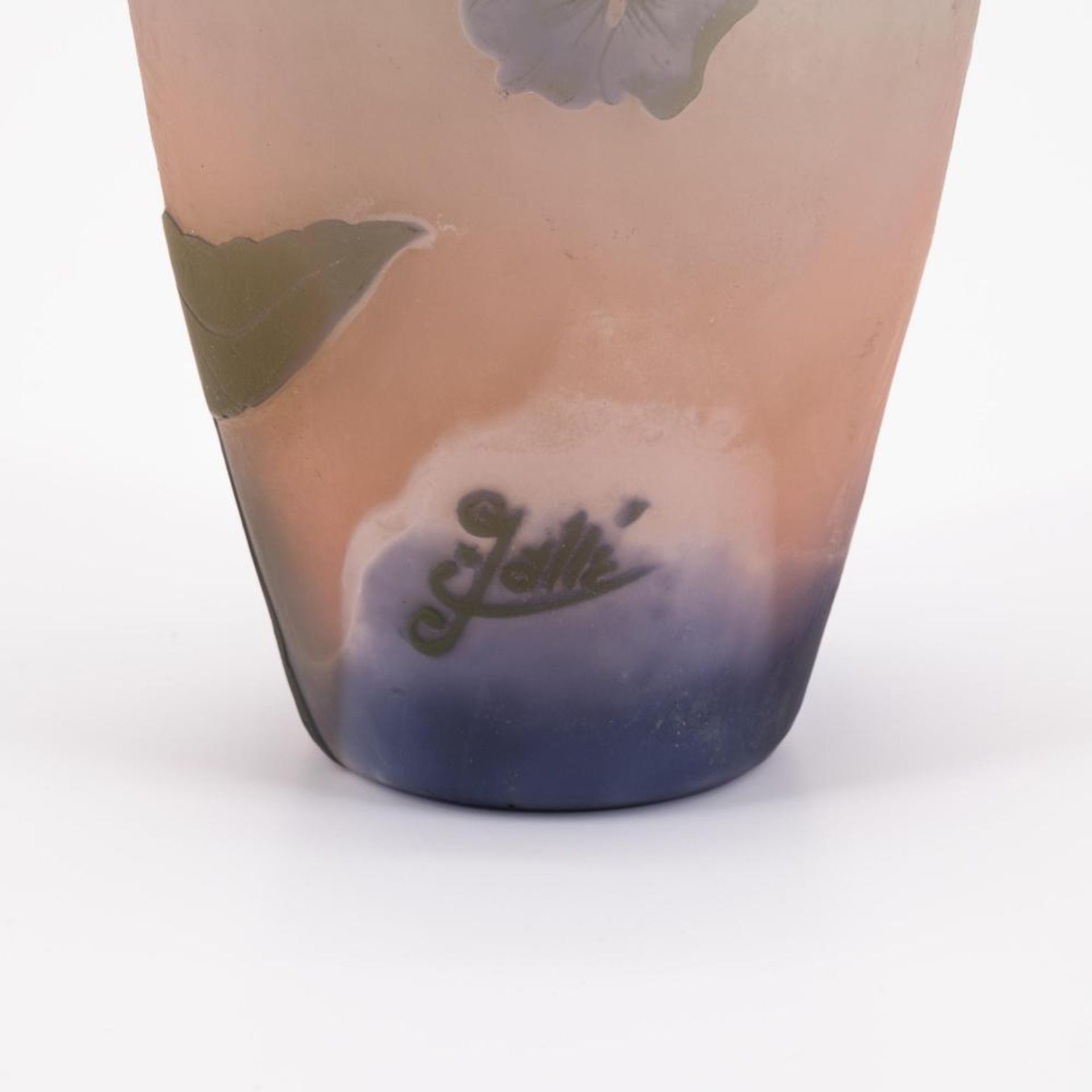 Emile Gallé: Kleine Vase mit Hortensien - Image 7 of 7