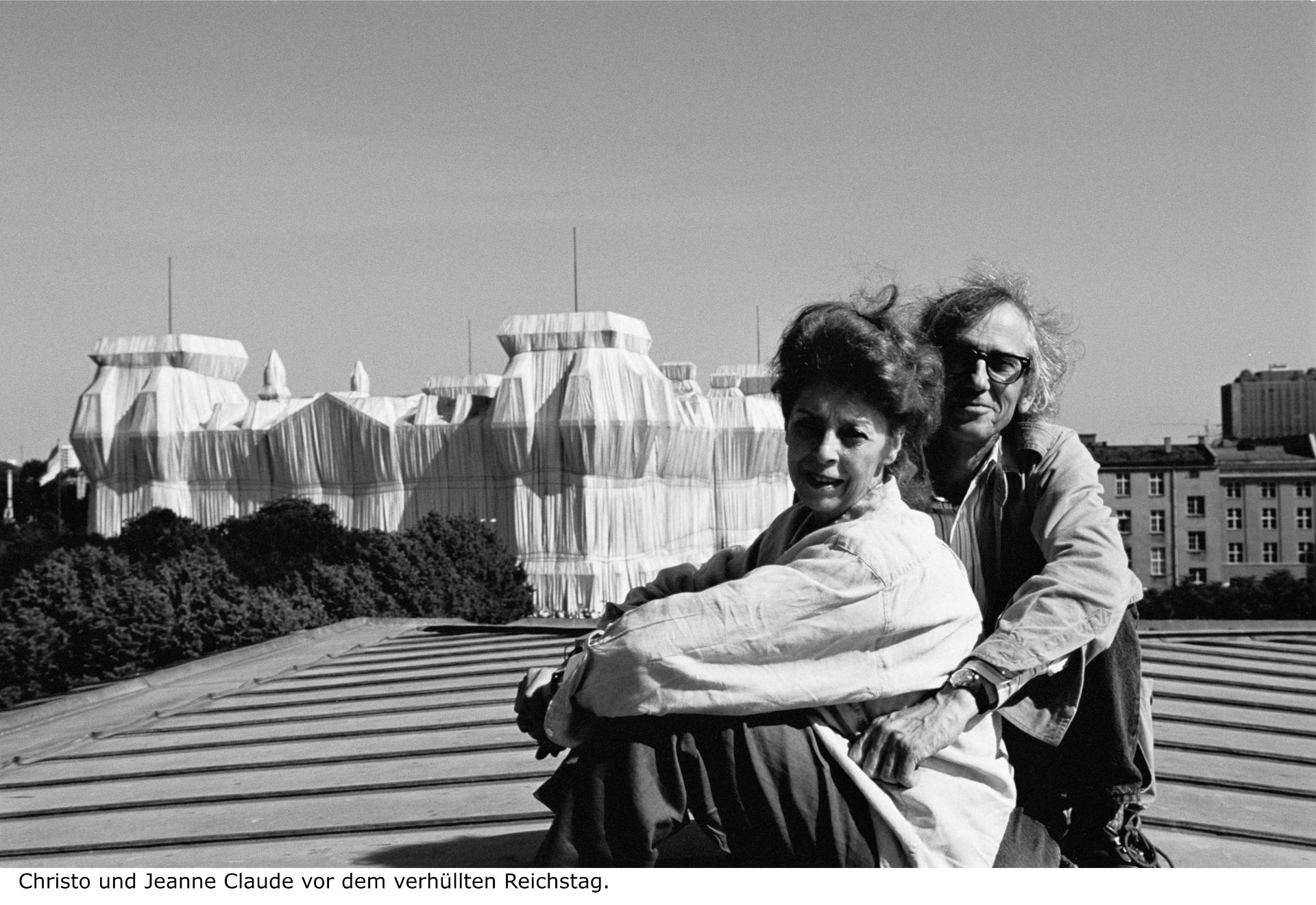 Christo und Jeanne-Claude: Wrapped Reichstag (Project for Der Deutsche Reichstag - Berlin - Bild 3 aus 3