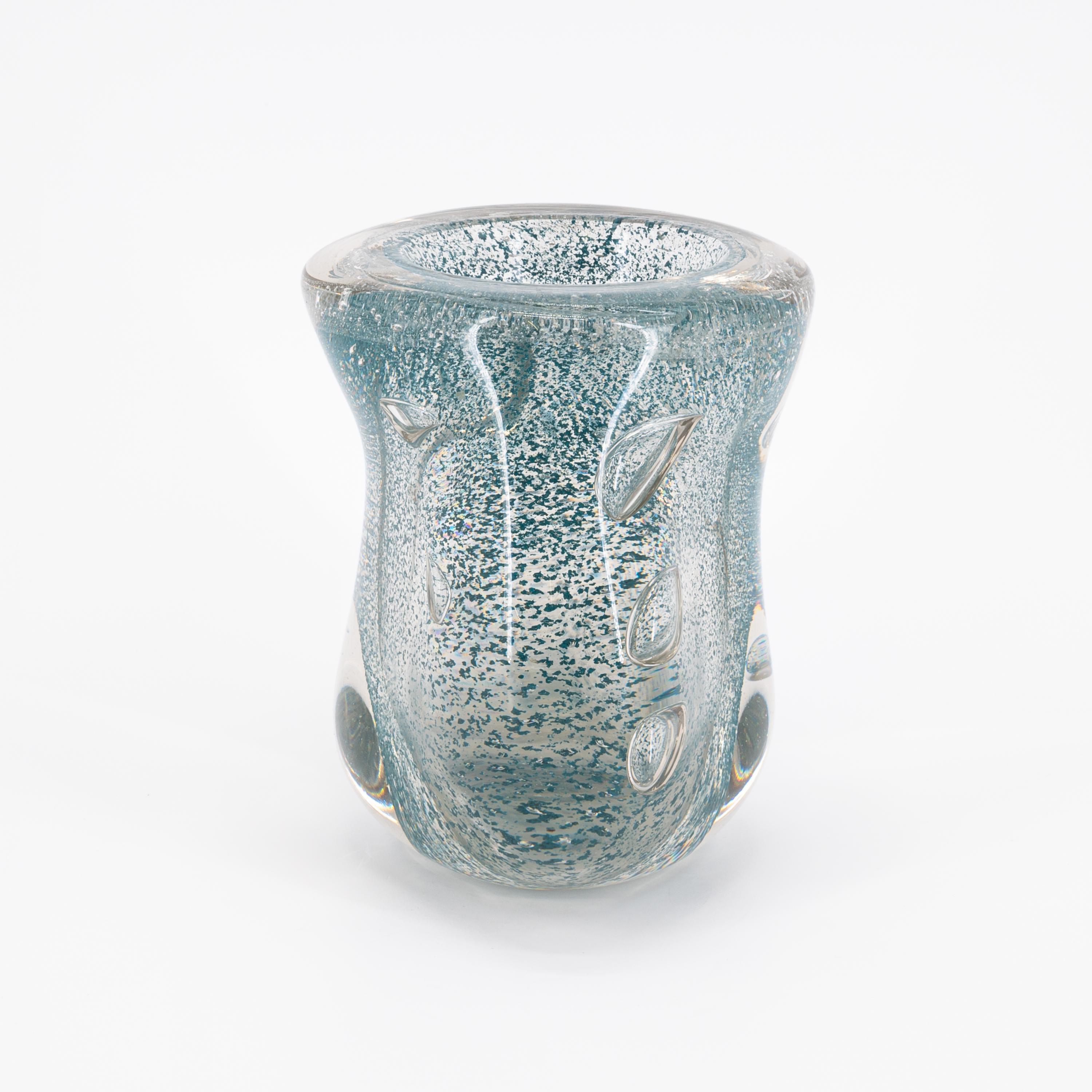 GLASS VASE WITH TURQUOISE BLUE POWDER INCLUSIONS - Image 4 of 6