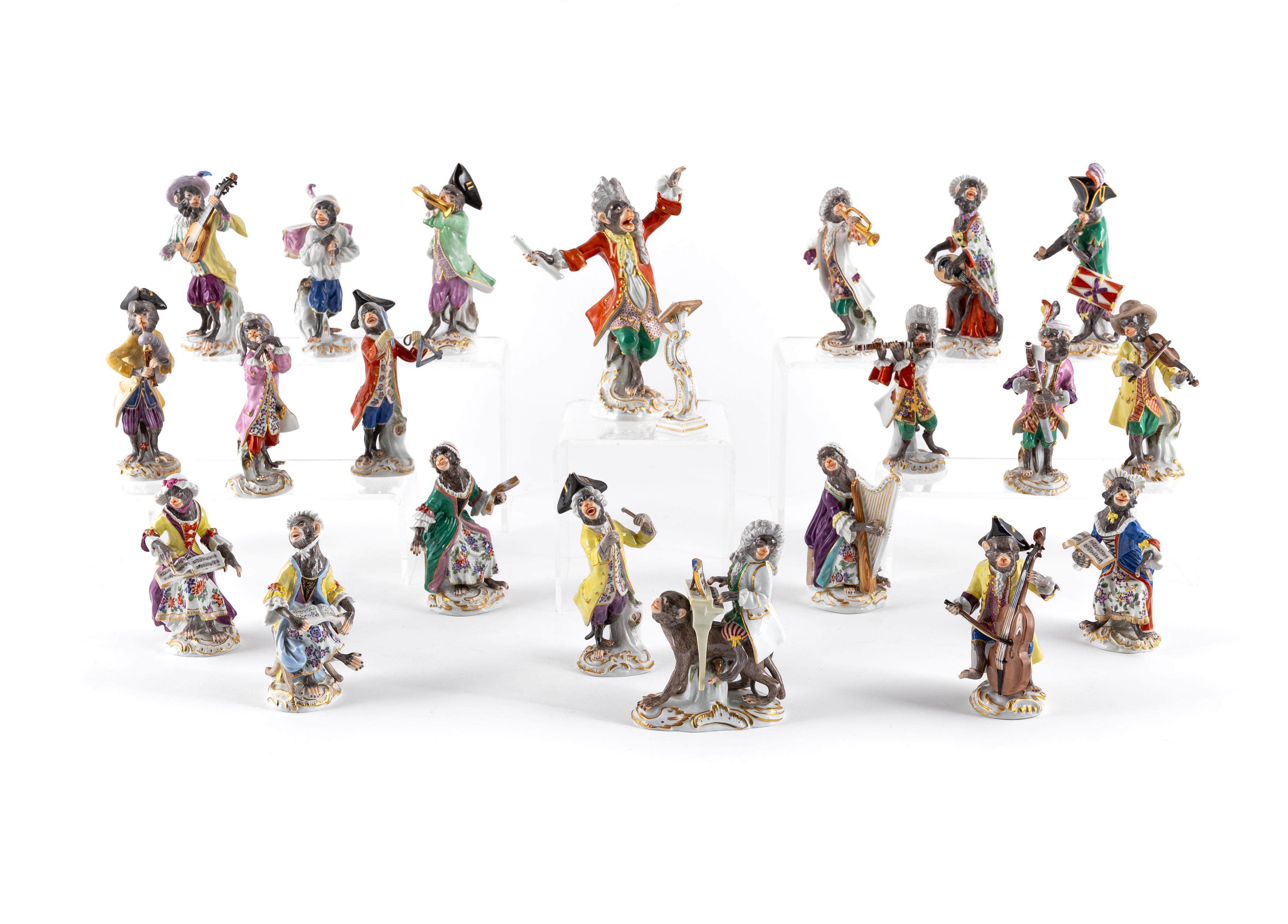 21 PORCELAIN FIGURES FROM THE MONKEY CHAPEL - Image 2 of 27