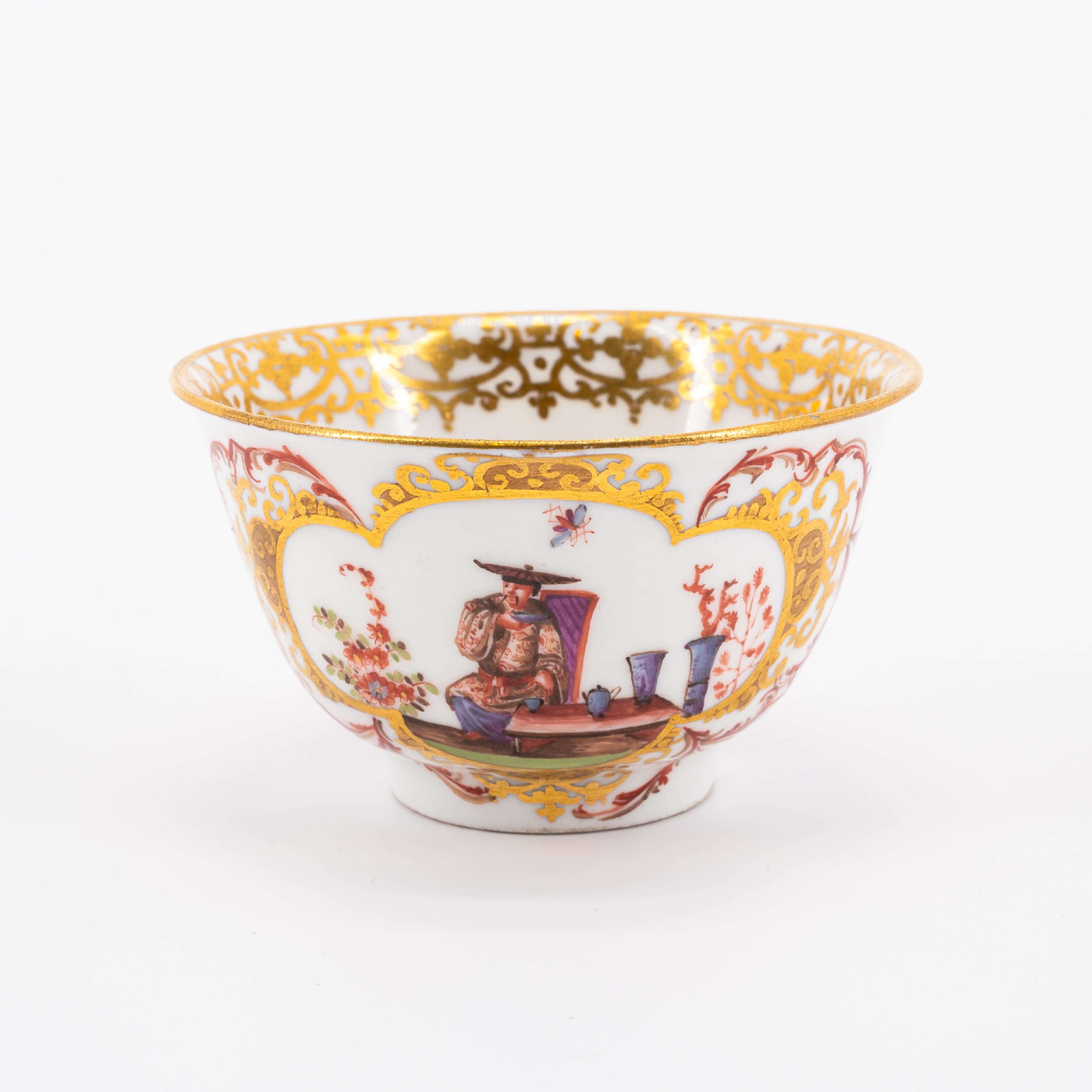 PORCELAIN TEA BOWL WITH CHINOISERIES - Image 3 of 6