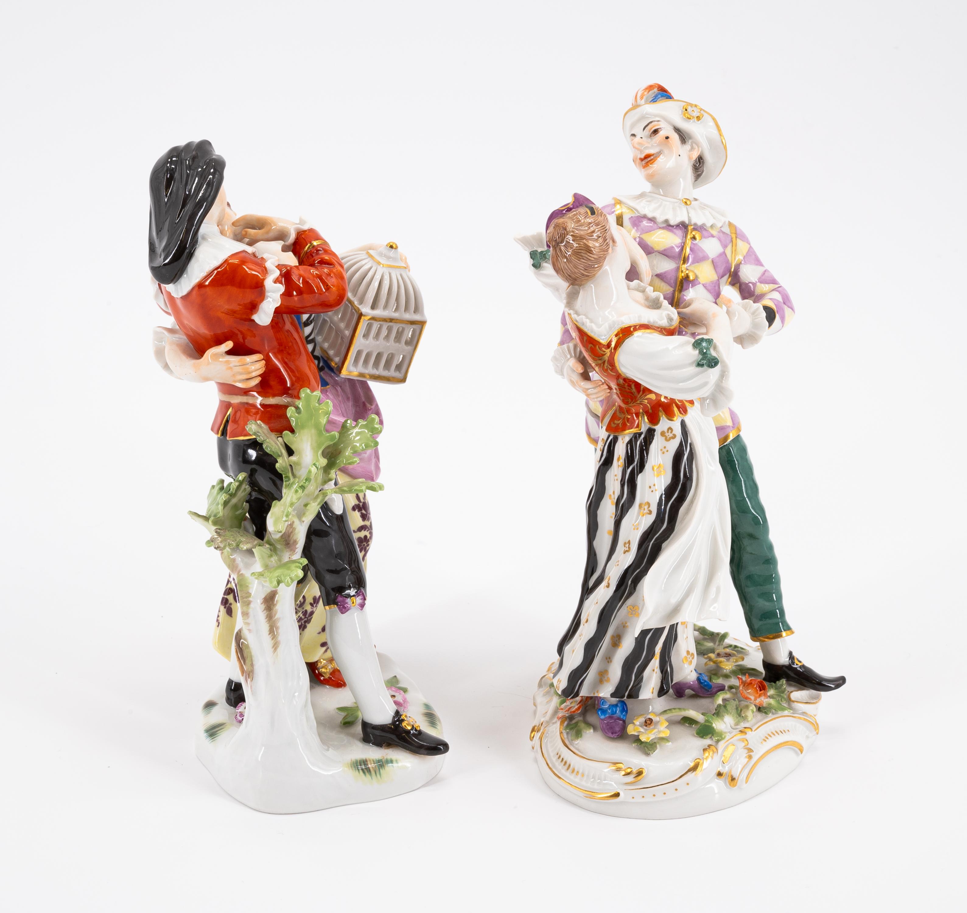 FOUR LARGE PORCELAIN COUPLES FROM THE COMMEDIA DELL'ARTE - Image 4 of 9