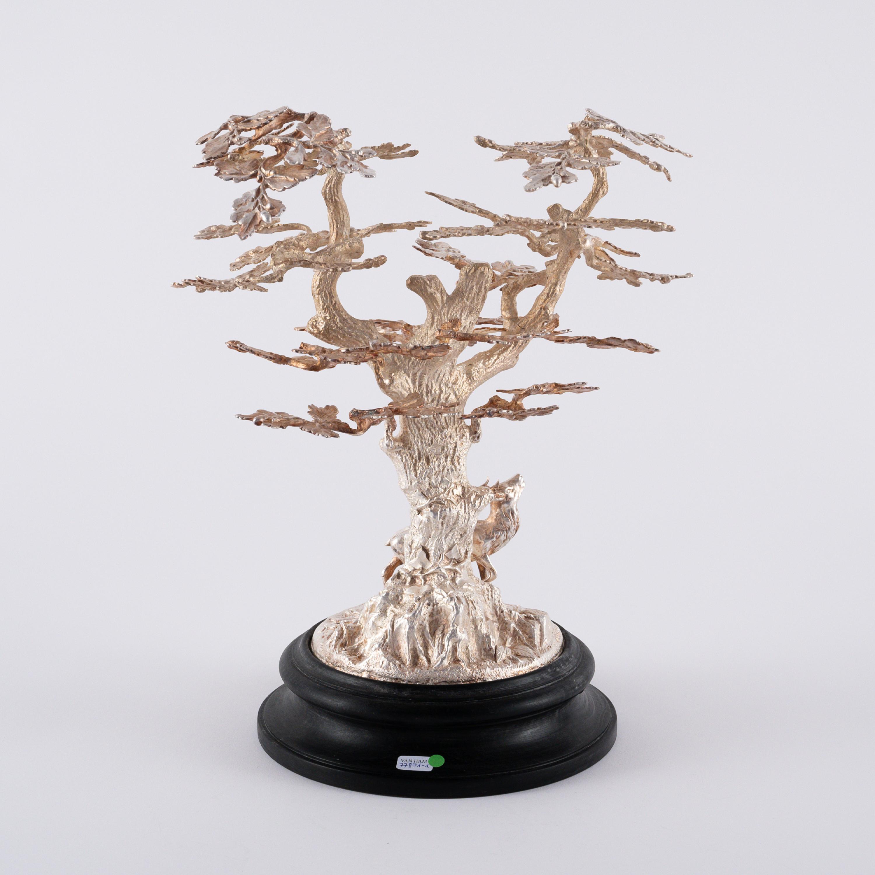 EXTRAORDINARY SILVER HUNTING CENTRE PIECE WITH STAG UNDER A LARGE OAK TREE - Image 4 of 5