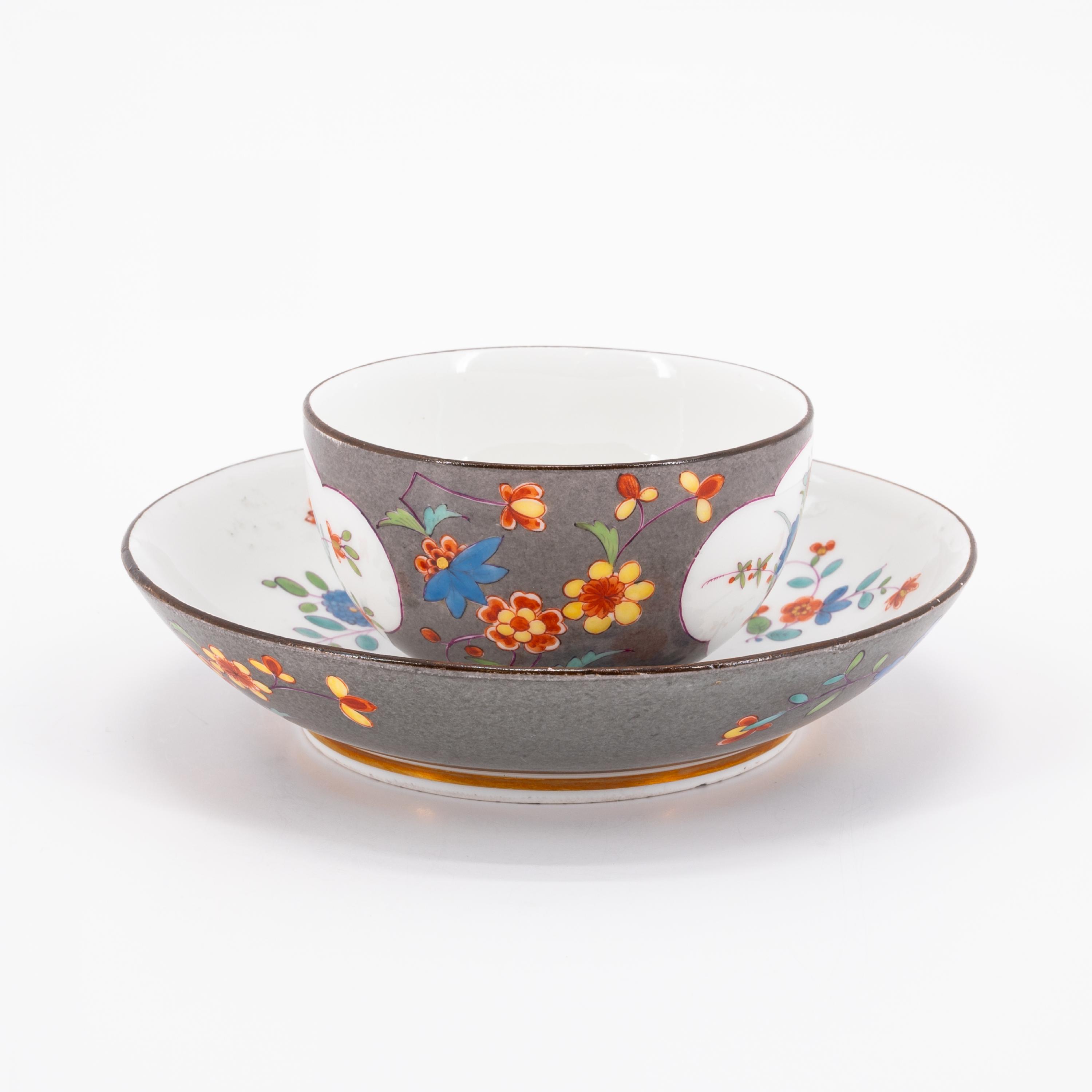 PORCELAIN CAP & SAUCER WITH GREY GROUND AND "INDIAN FLOWERS" & CUP WITH TURQUOISE GROUND AND CRANE - Image 4 of 11