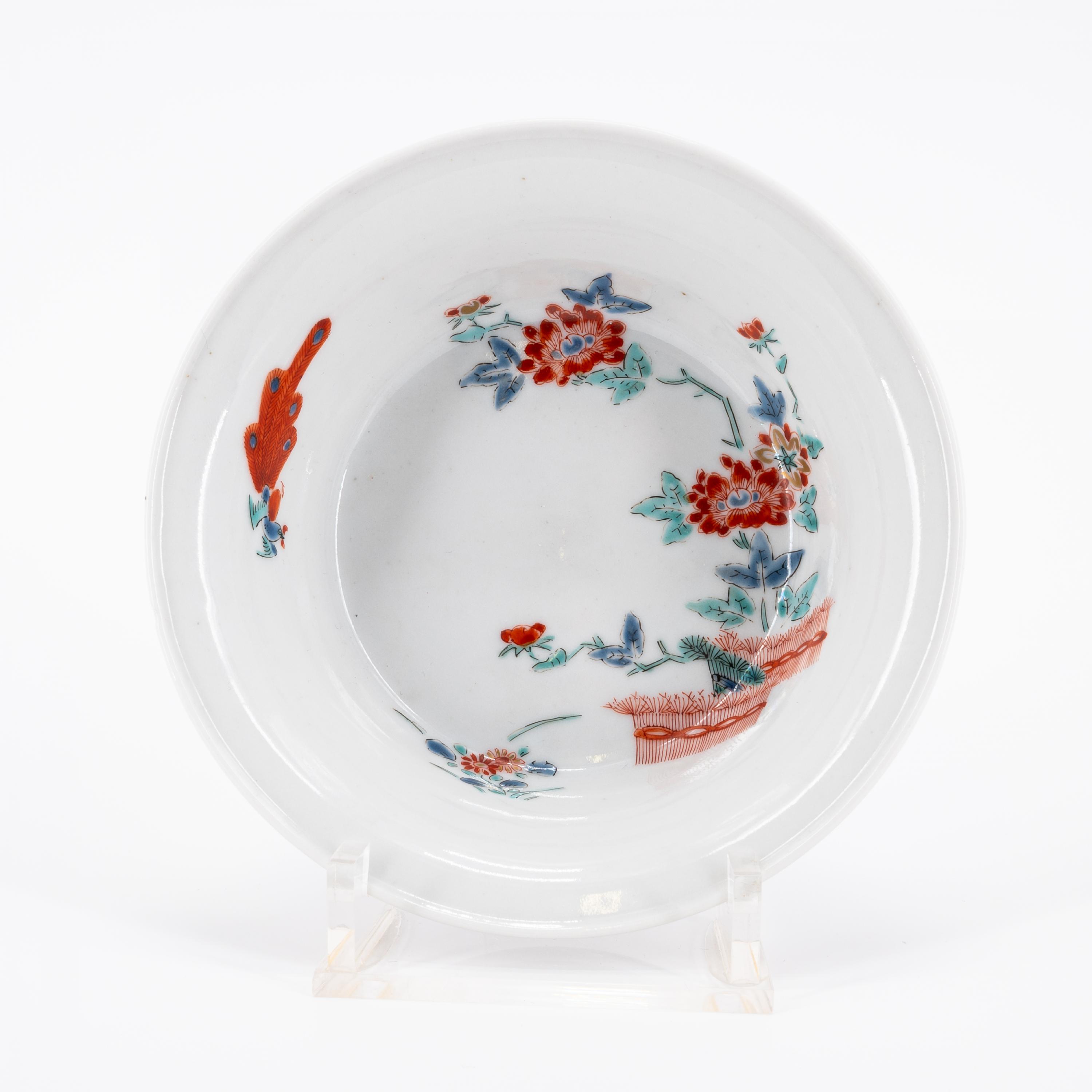 PORCELAIN SLOP BOWL WITH ASIAN DECOR - Image 3 of 9