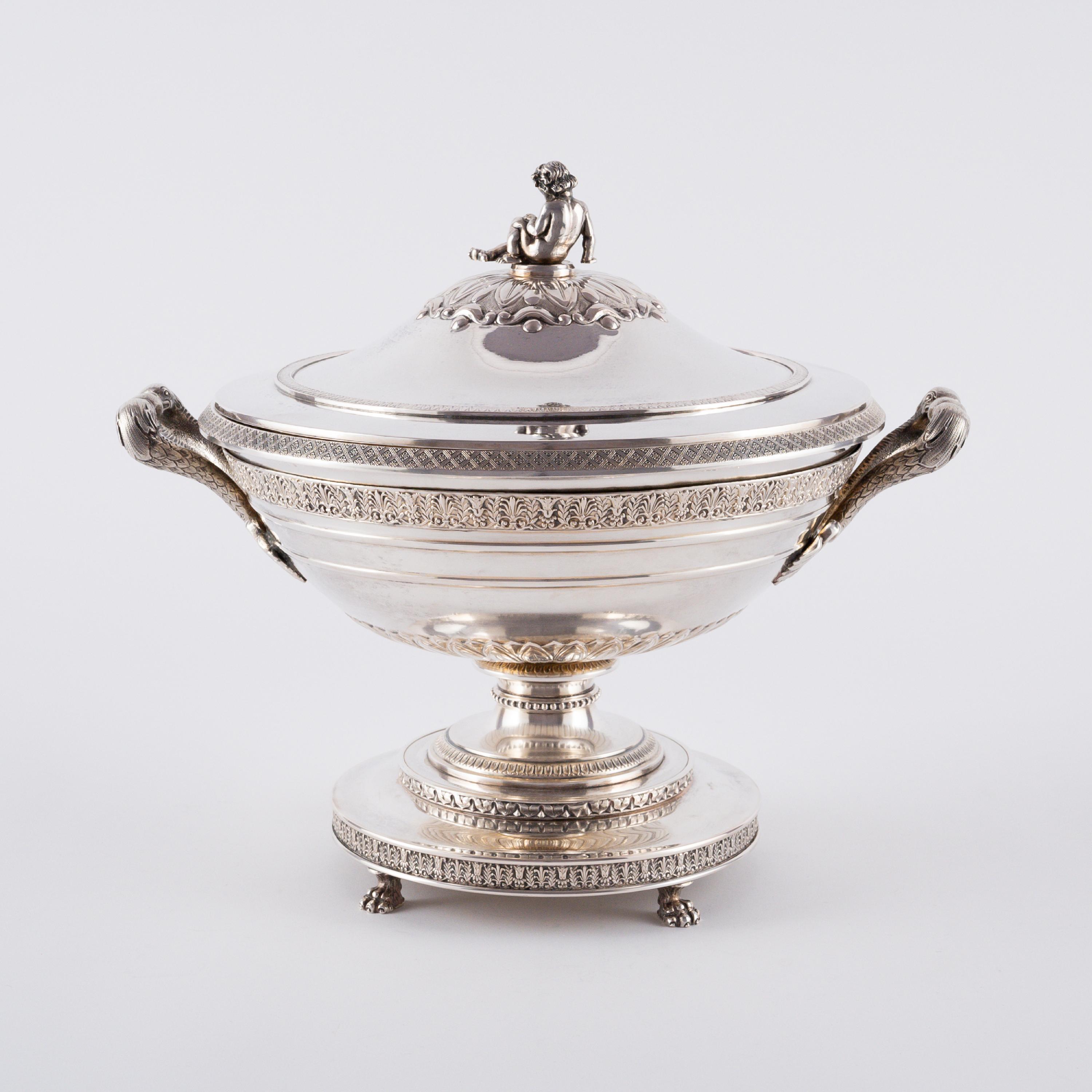 FOOTED SILVER LID BOWL WITH DOLPHIN DECOR - Image 4 of 7