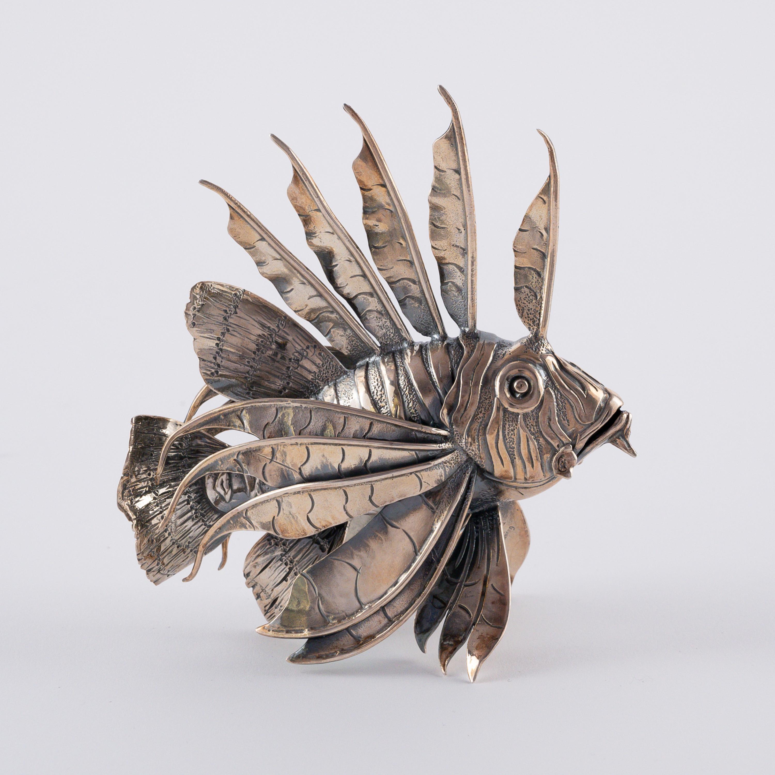 MAGNIFICENT SILVER PLATTER WITH MUSSELS & A LIONSFISH - Image 6 of 10