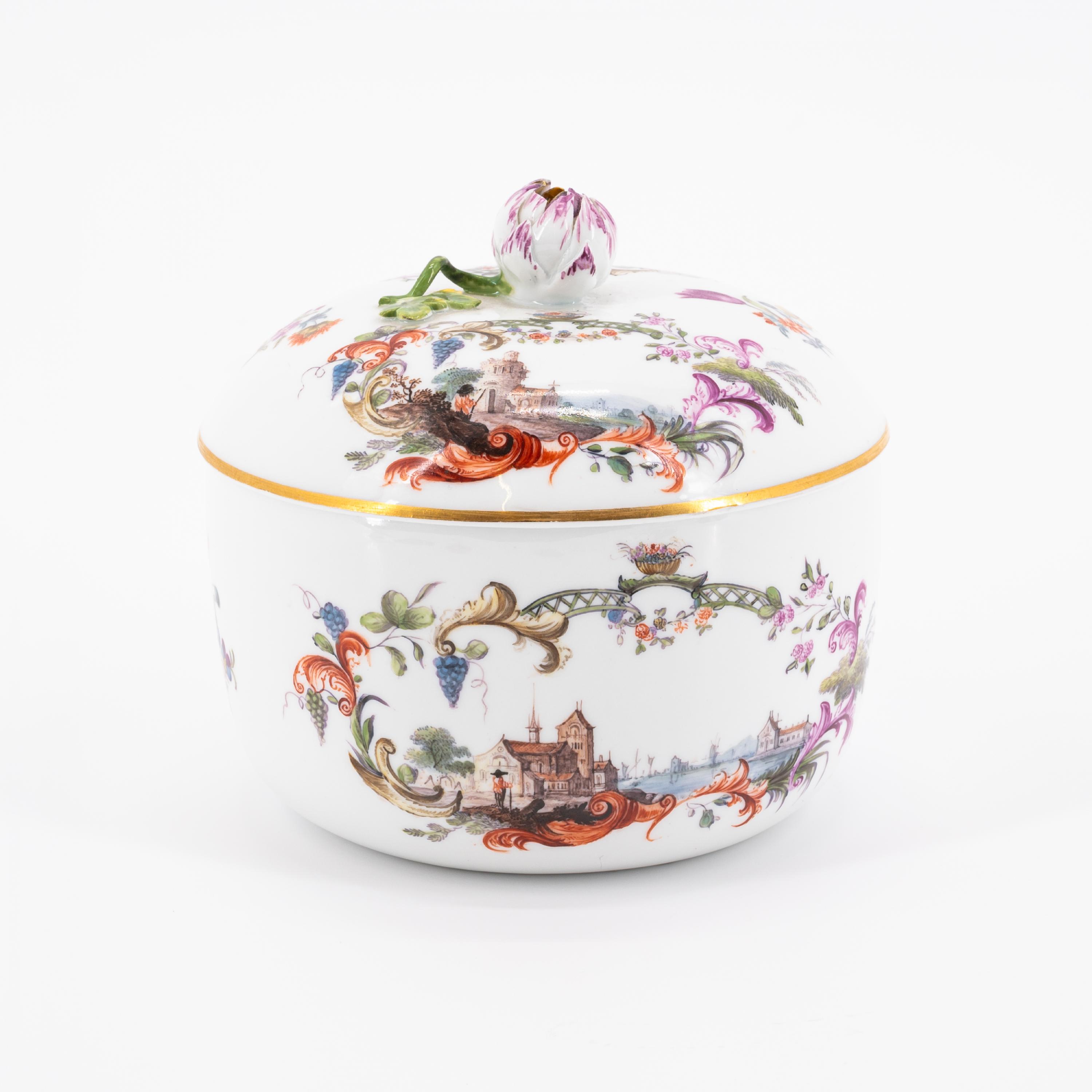 PORCELAIN SUGAR BOWL WITH LID WITH LANDSCAPE CARTOUCHES AND FLOWER FINIAL - Image 3 of 6