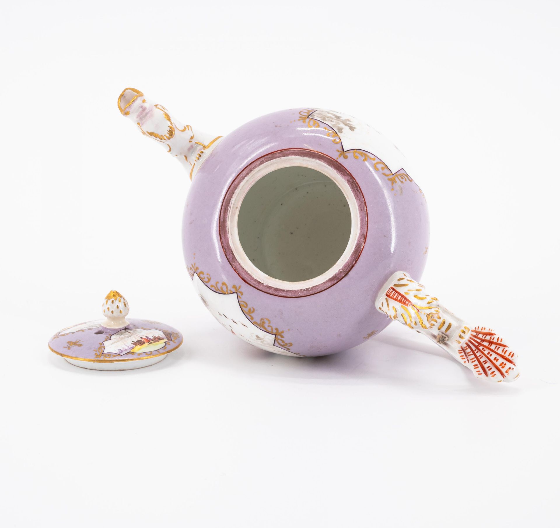 Teekanne und Kaffeekanne mit Purpurfond und Kauffahrteiszenen - Bild 10 aus 11