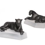 PAIR GLASS PANTHERS AS BOOCKENDS